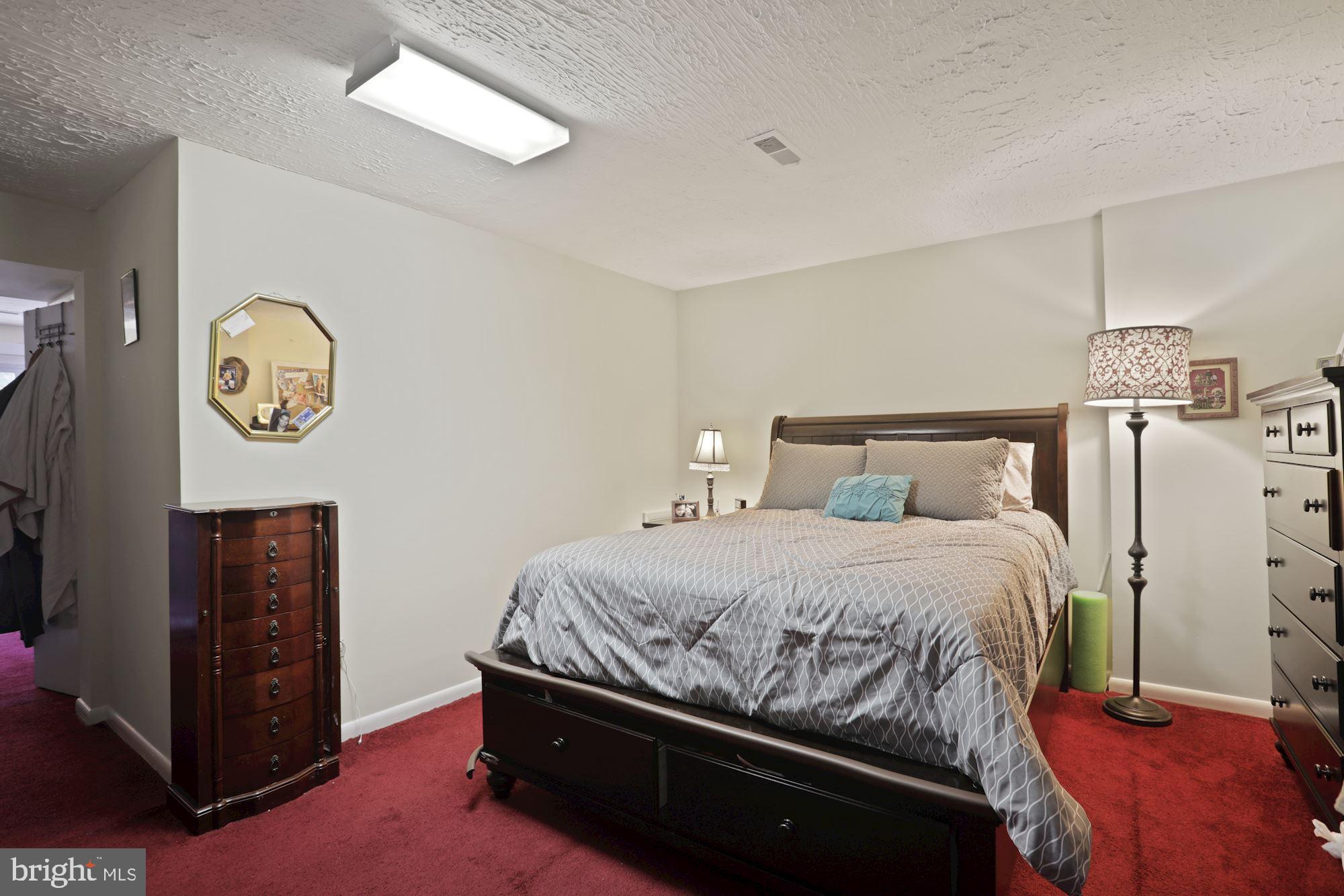 COUNTRYSIDE - Residential