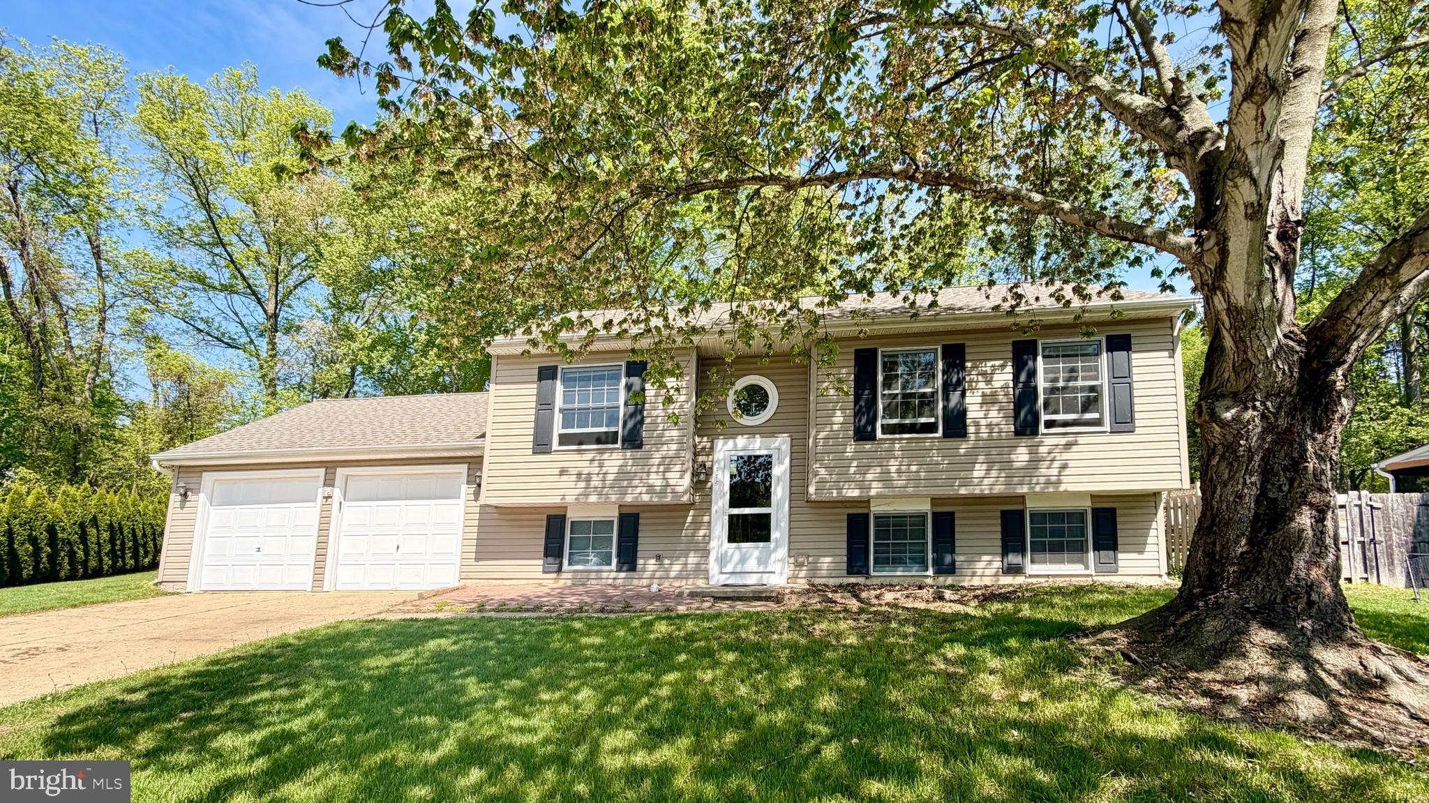 WRANGLE HILL ESTATES - Residential