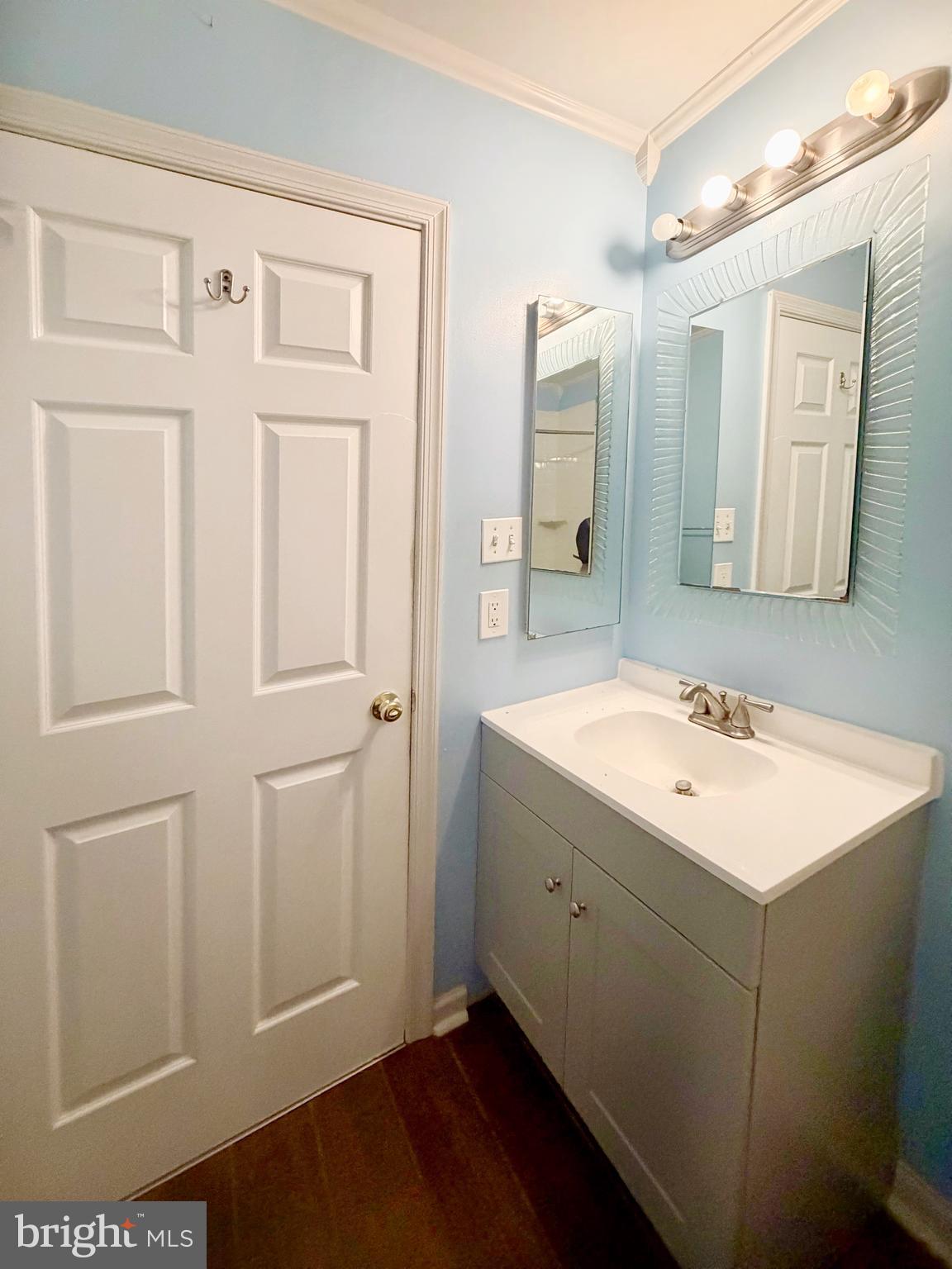 WRANGLE HILL ESTATES - Residential