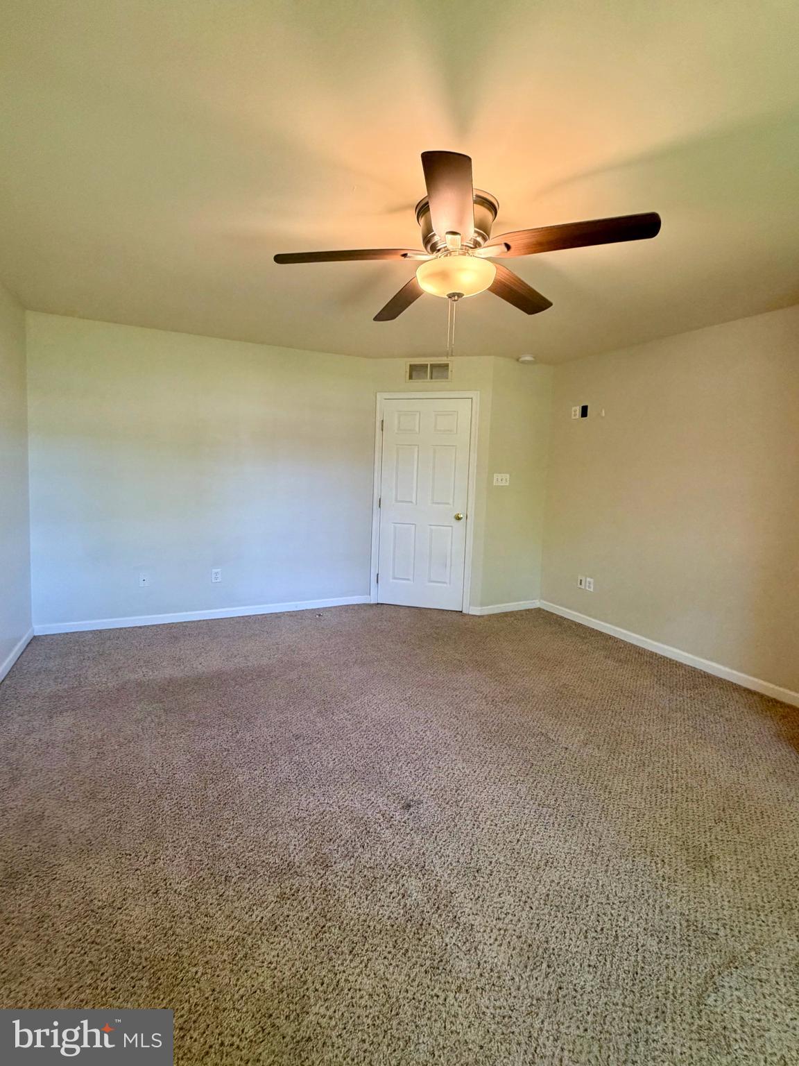 WRANGLE HILL ESTATES - Residential