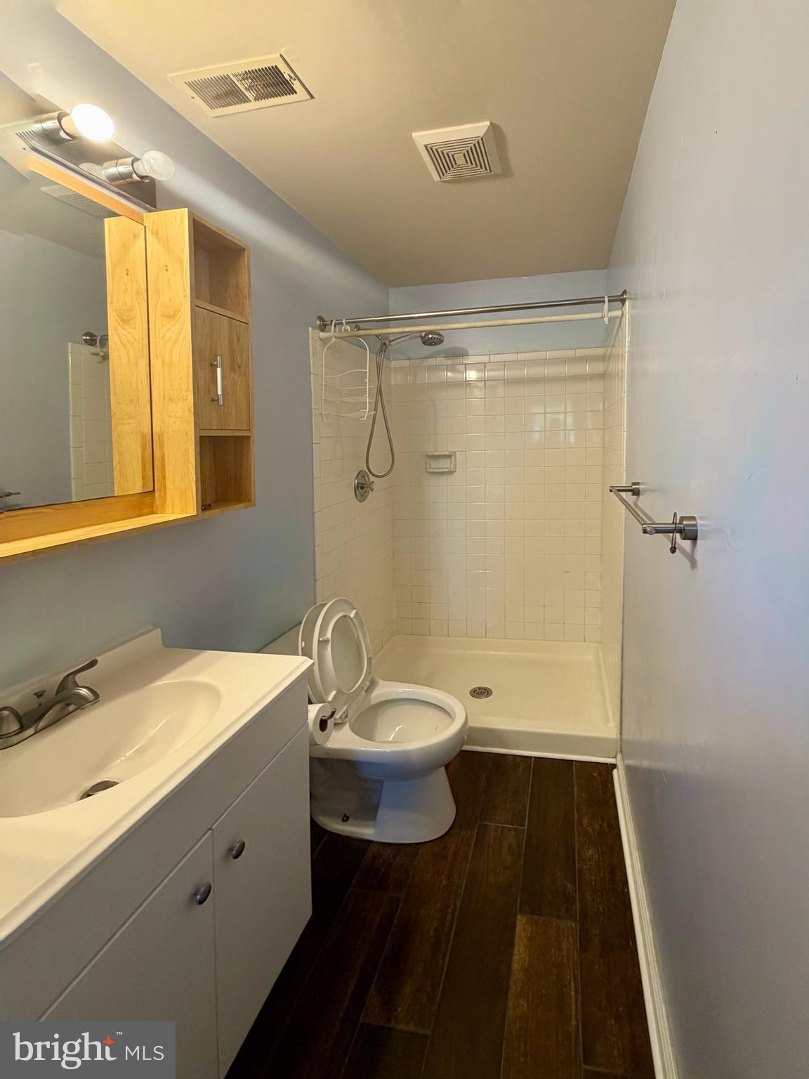 WRANGLE HILL ESTATES - Residential