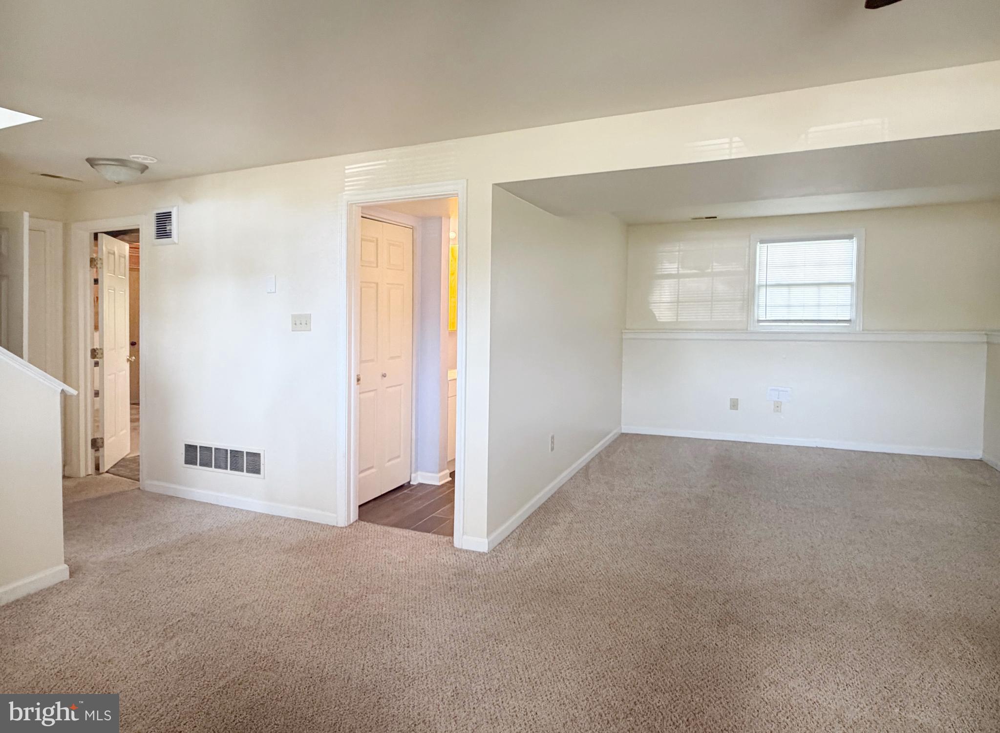 WRANGLE HILL ESTATES - Residential