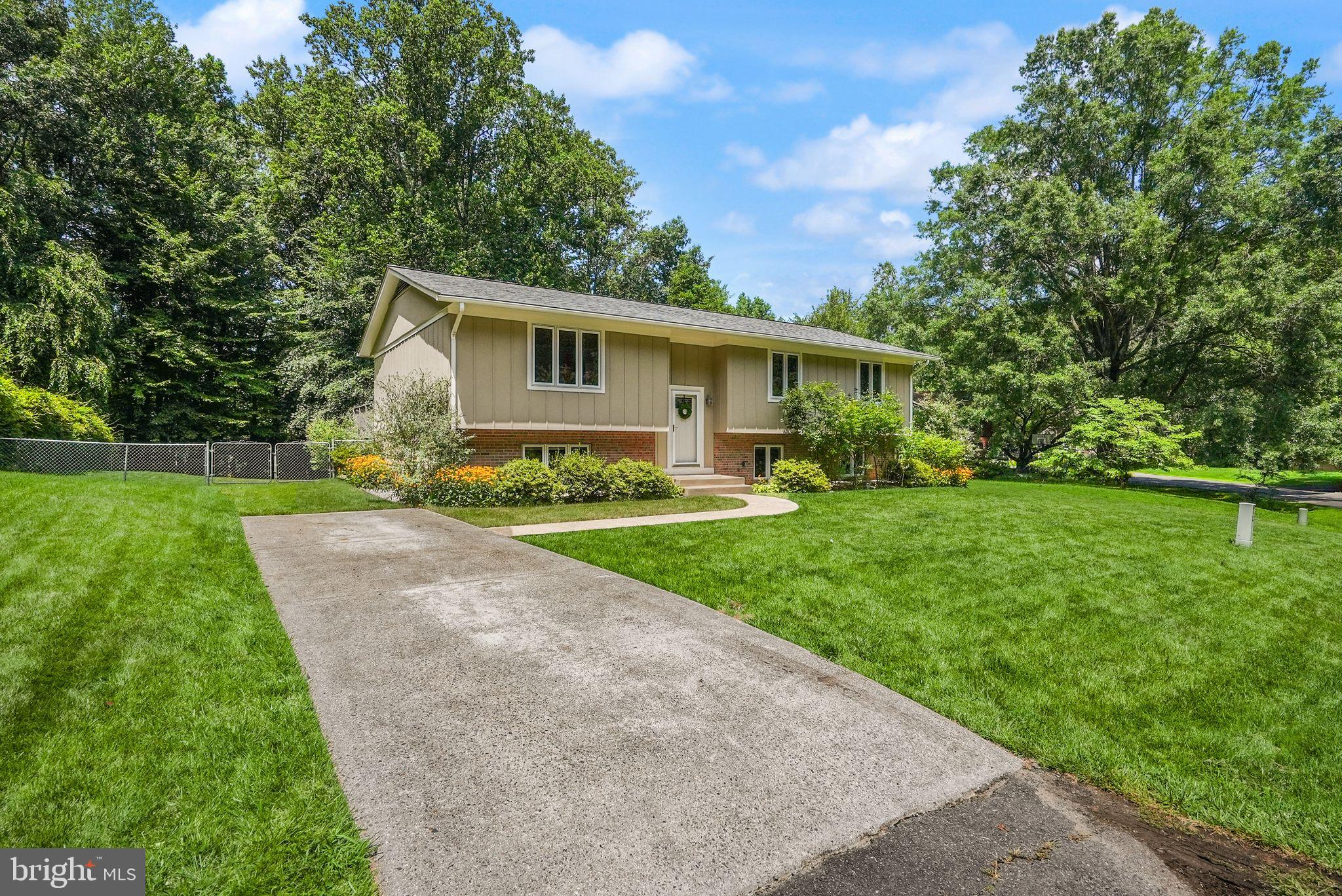 7251 RIDGEWAY DRIVE