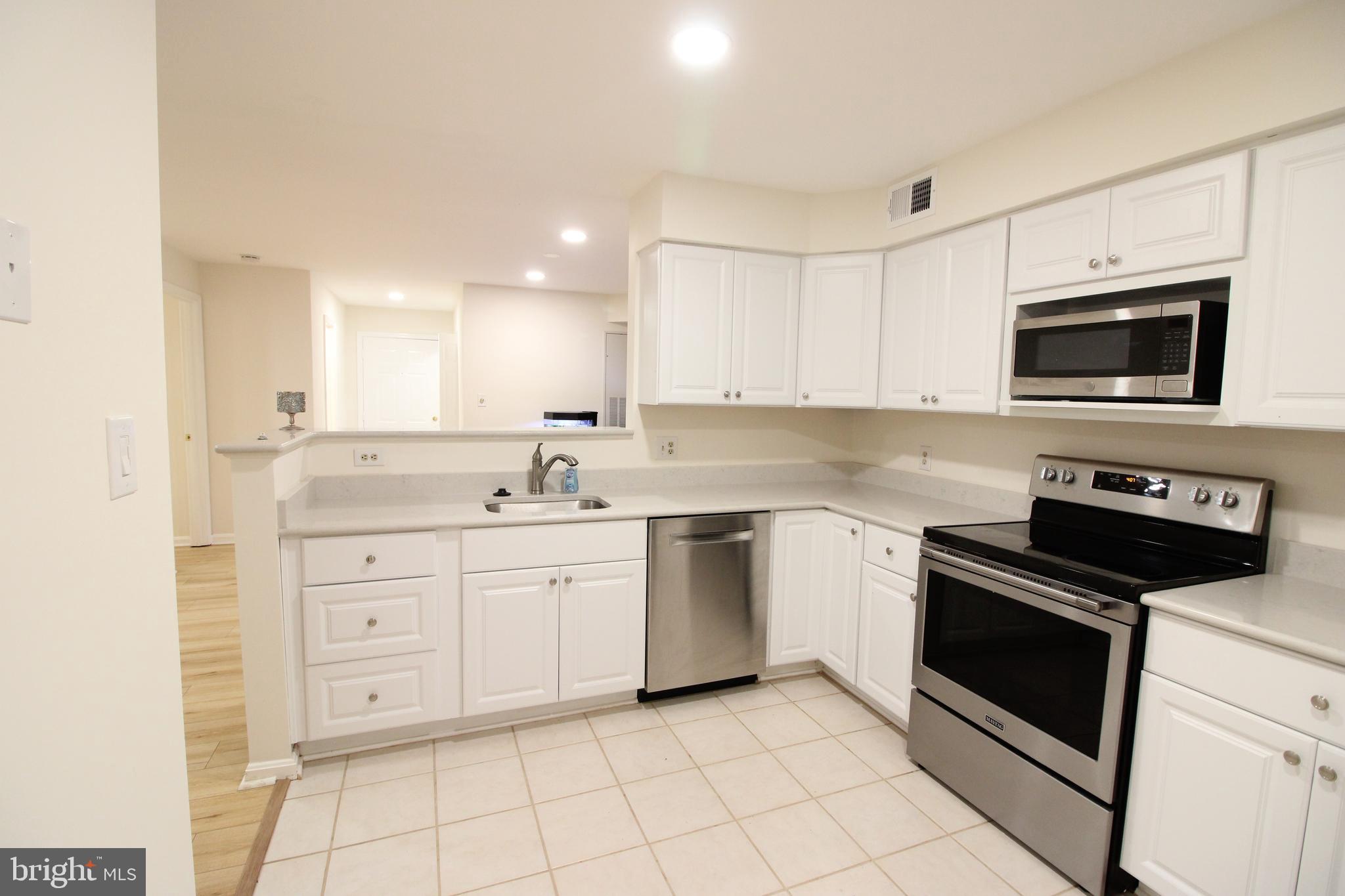 BRISTOL HOUSE - Residential