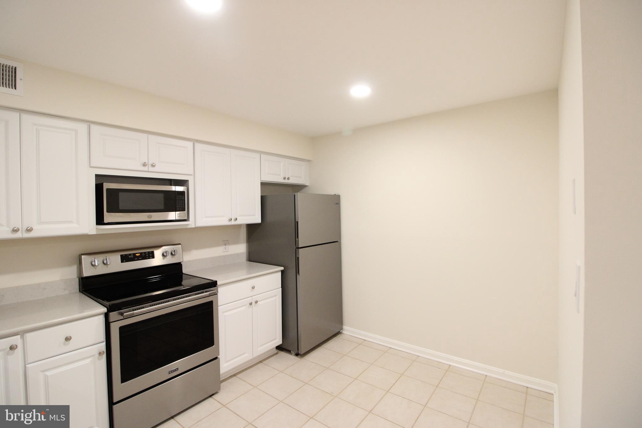 BRISTOL HOUSE - Residential