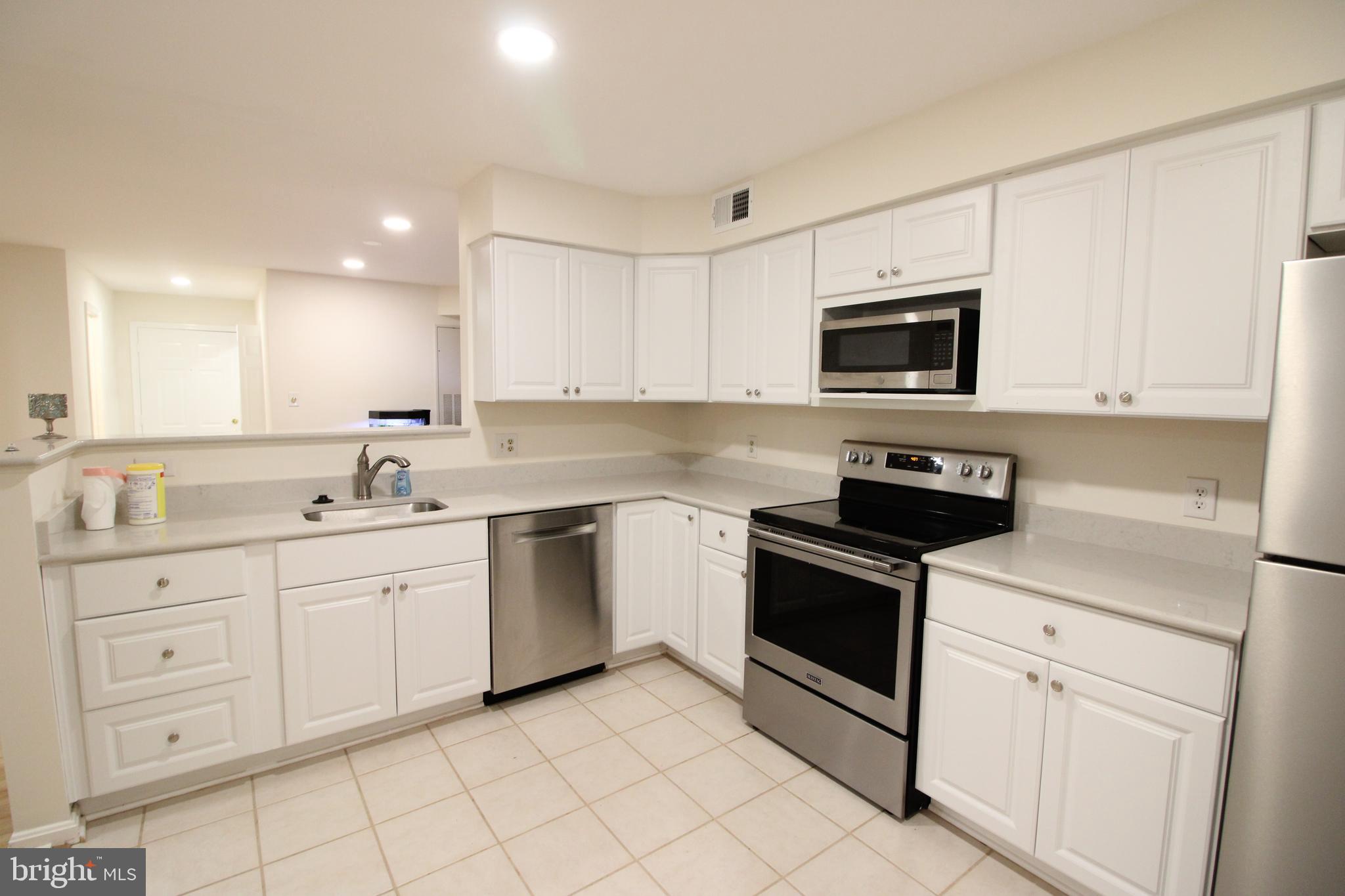 BRISTOL HOUSE - Residential