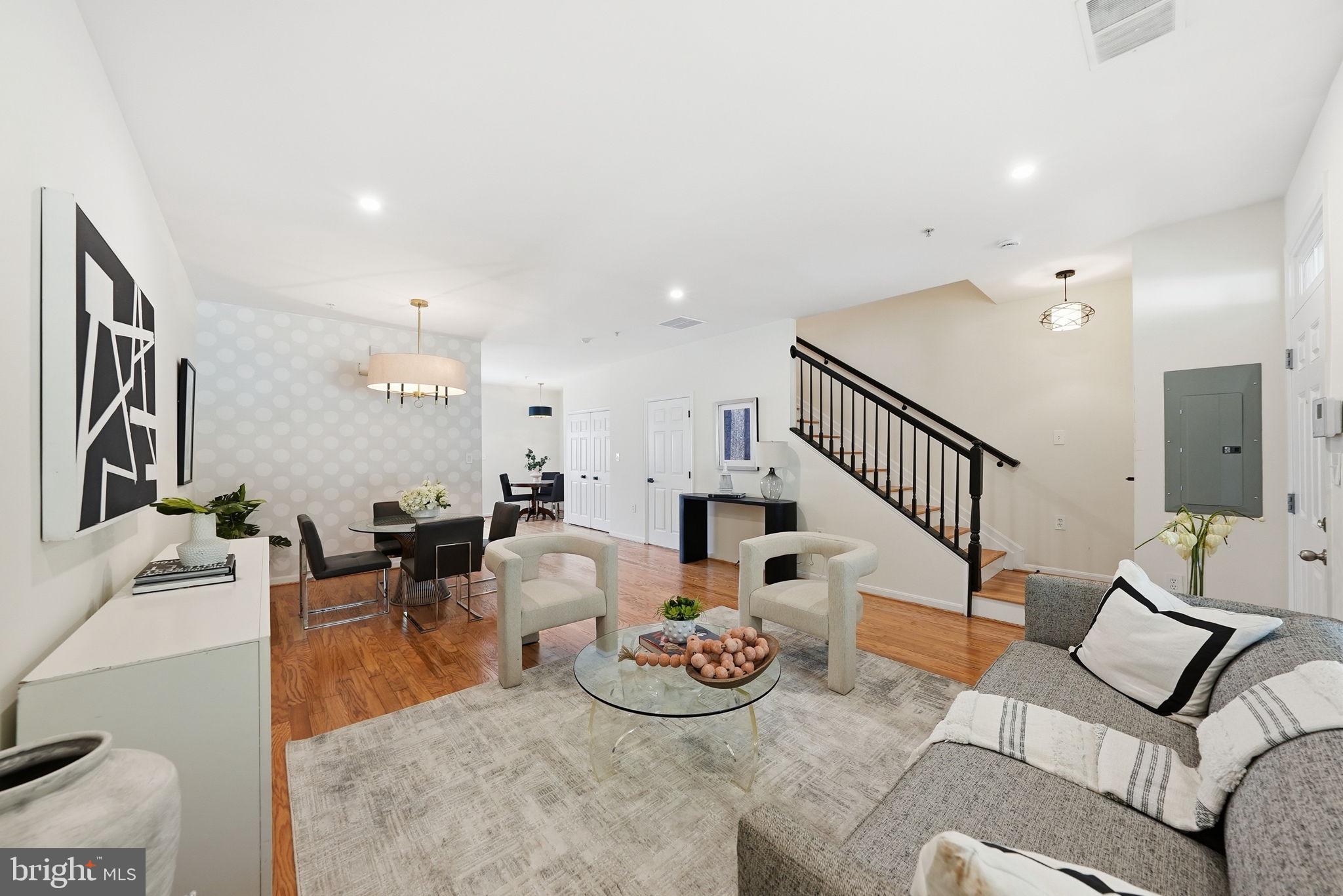 3218 15TH PLACE SE
