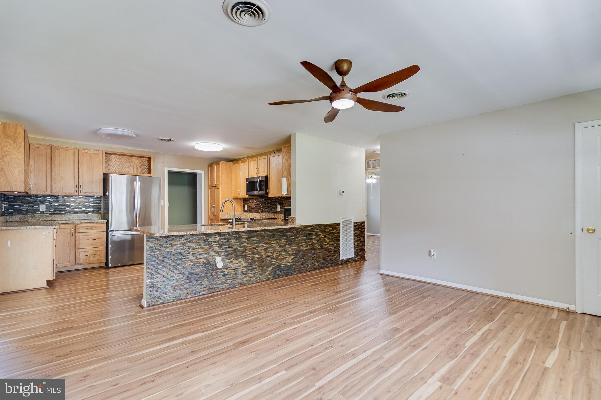 BLUFF POINT - Residential Lease