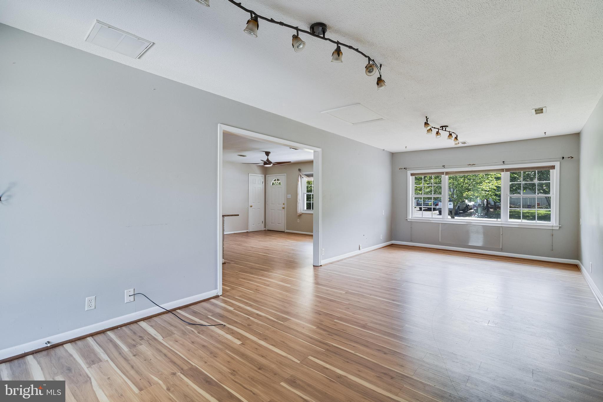 BLUFF POINT - Residential Lease