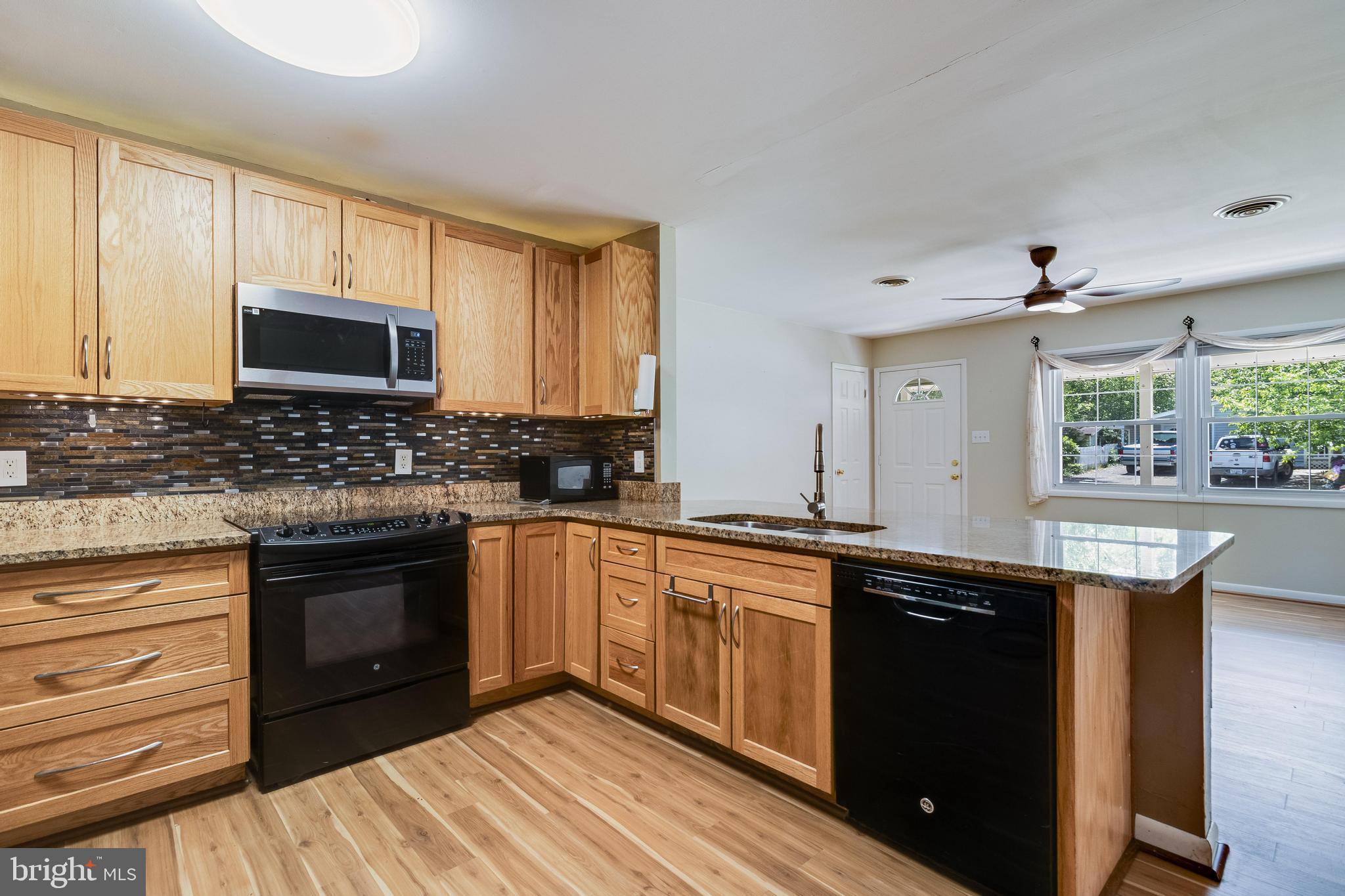 BLUFF POINT - Residential Lease