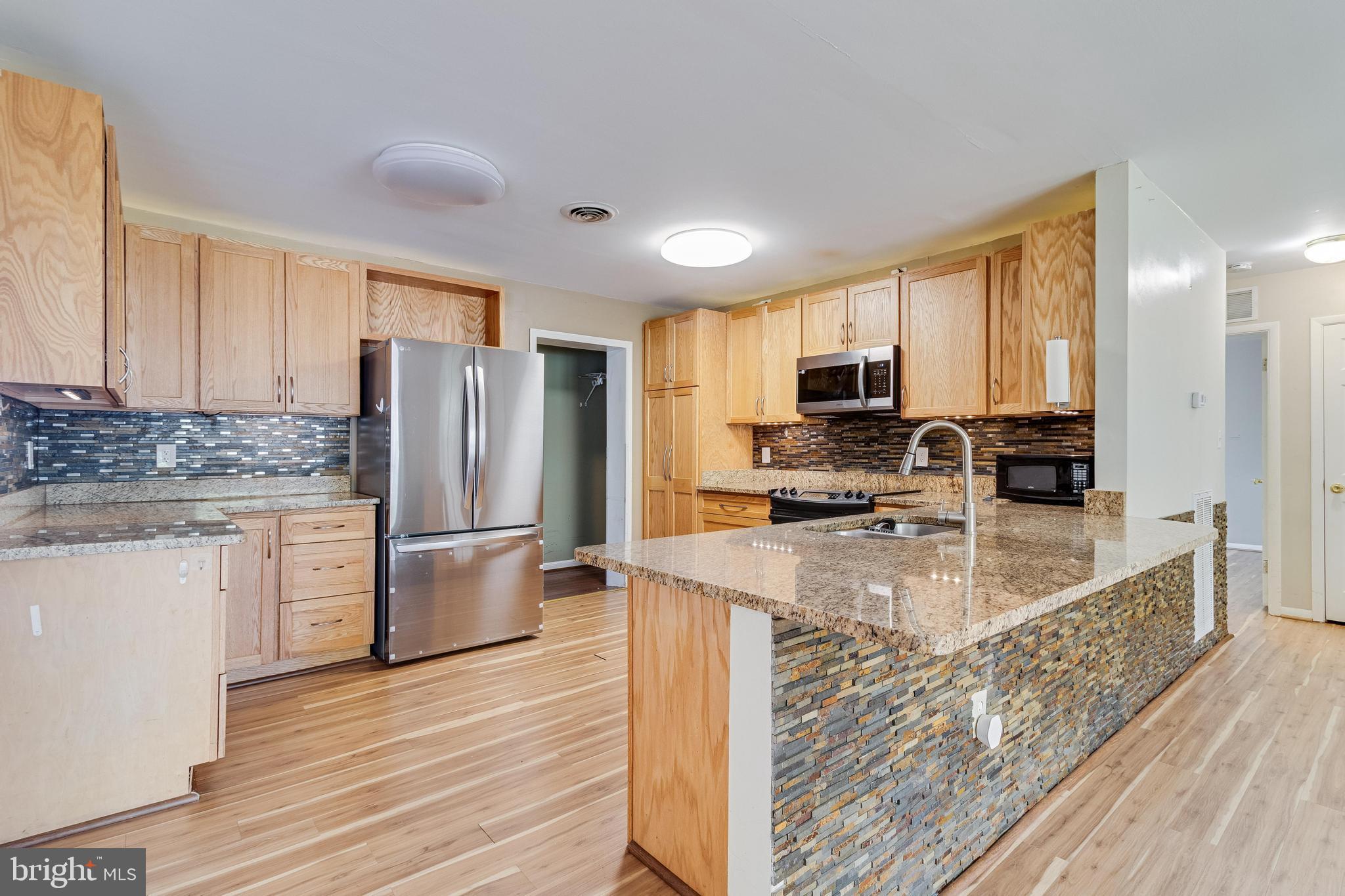 BLUFF POINT - Residential Lease