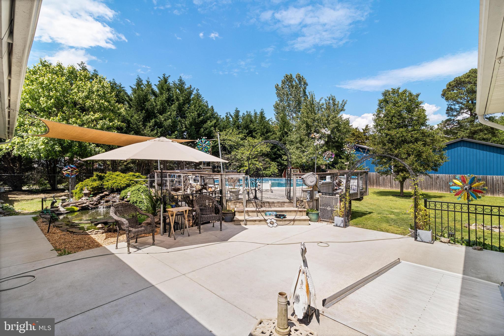 BLUFF POINT - Residential Lease