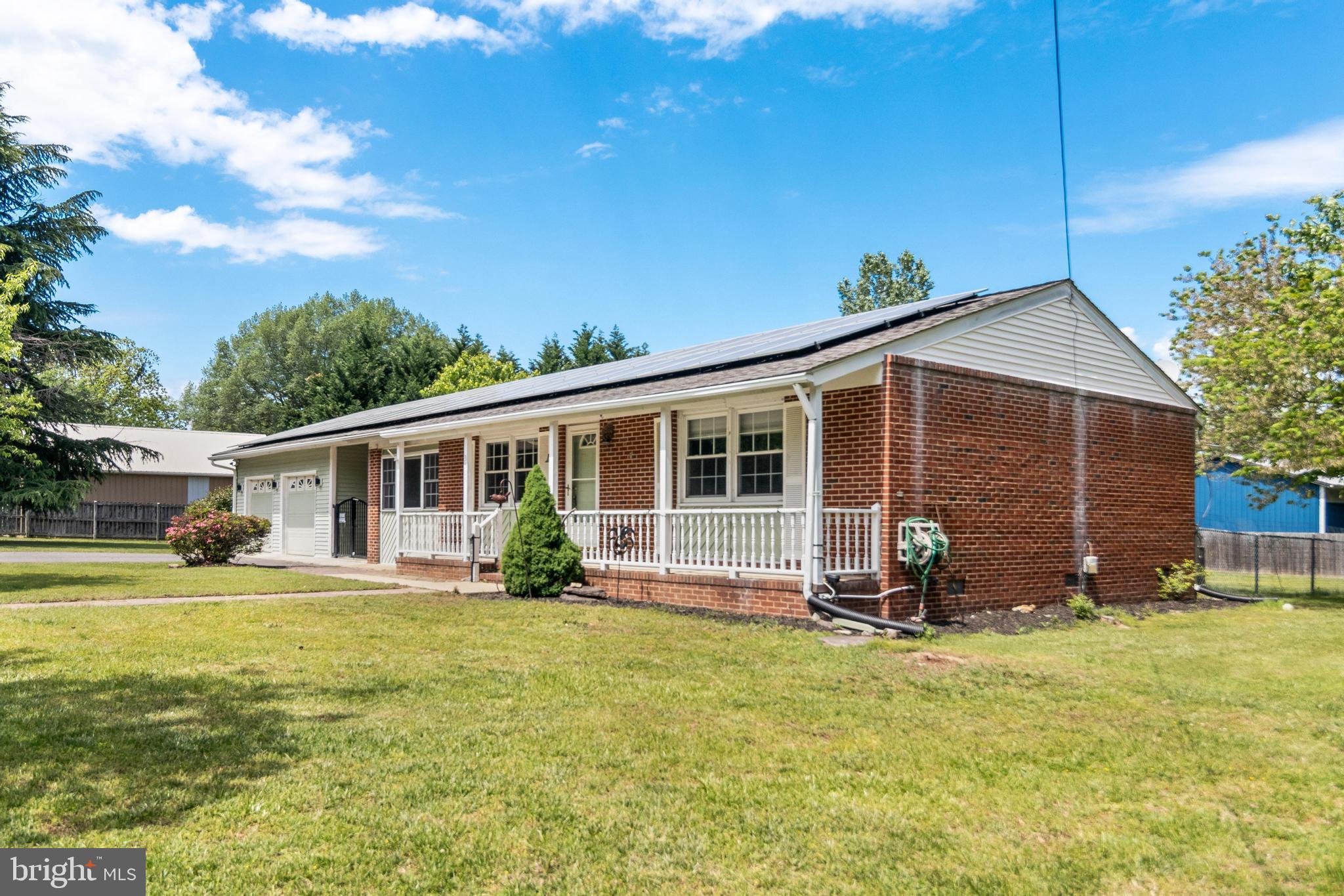 BLUFF POINT - Residential Lease