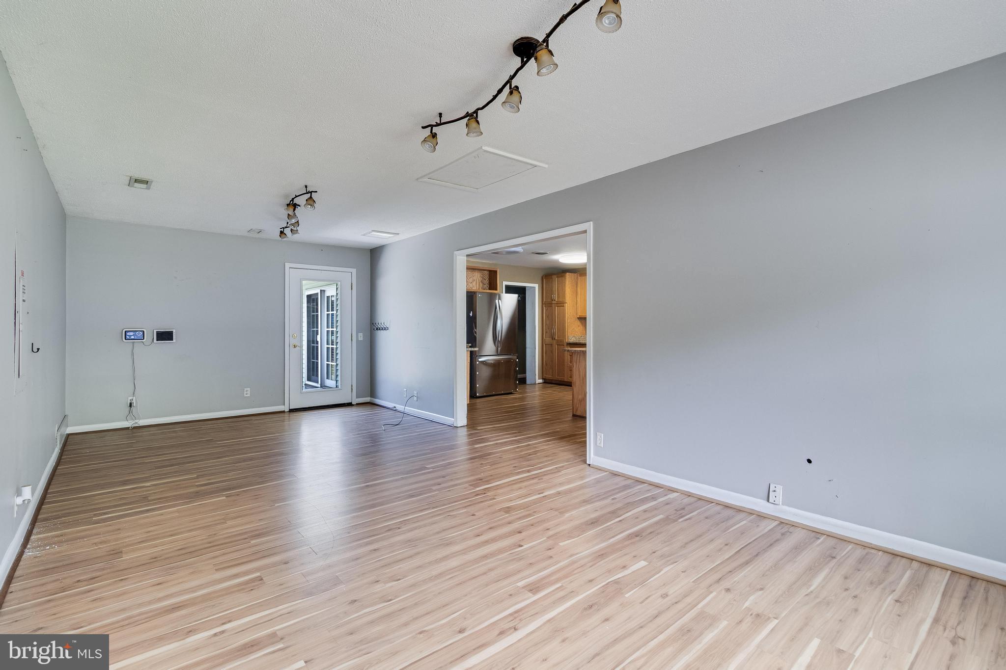 BLUFF POINT - Residential Lease