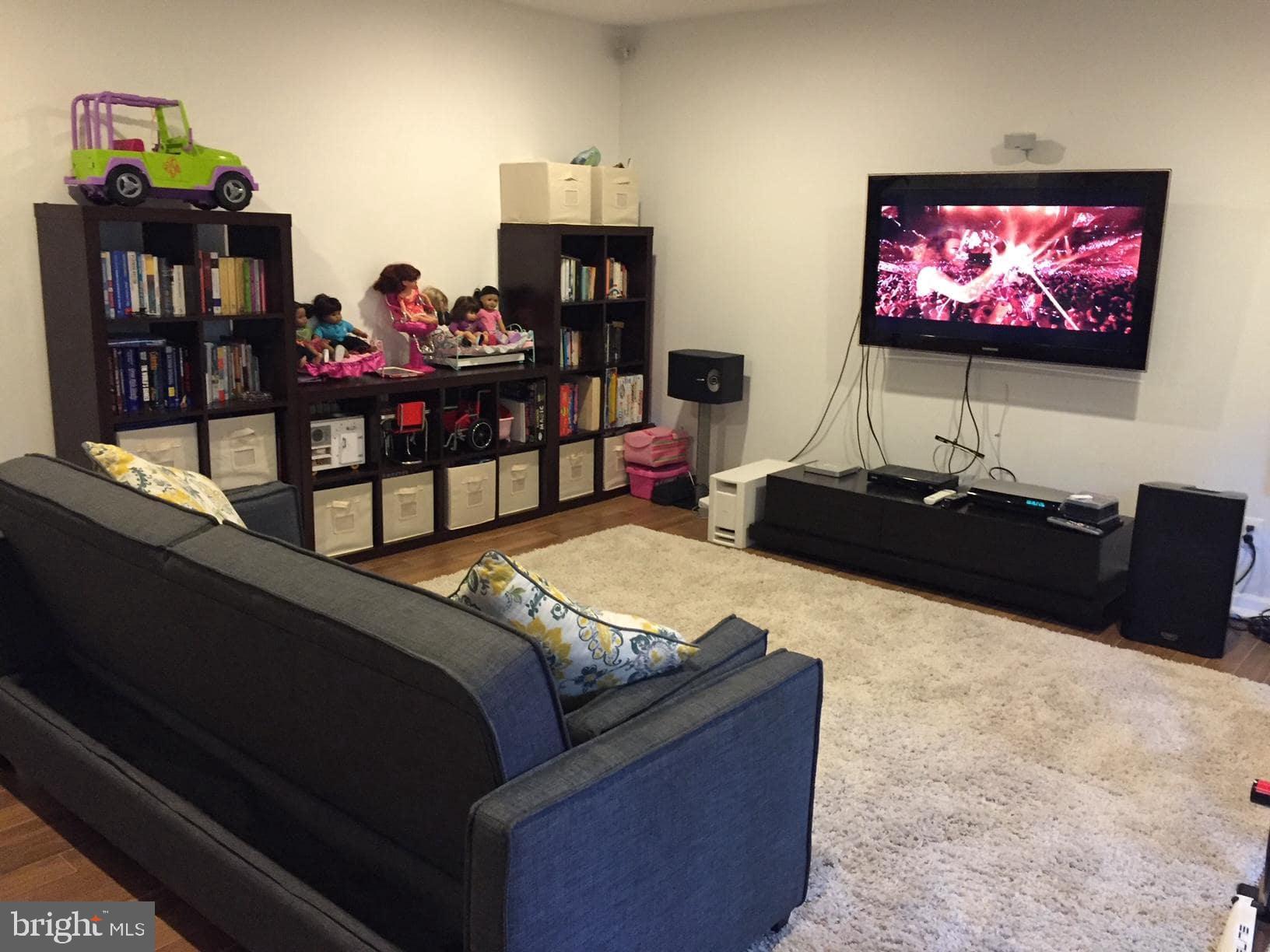 STONEGATE AT HIGHPOINTE - Residential Lease