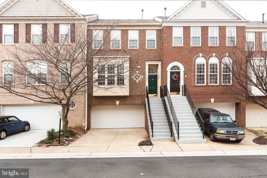 Welcome to this beautiful 3 level townhouse with 3 BED & 2.5 BTH located in the City of Alexandria! Very central and convenient location! Minutes away from i395, supermarkets, restaurants, gyms, parks, and more! Features include open floor plan, hardwood floors, 10+ foot ceilings, natural light, updated kitchen with stainless steel appliances and granite countertops, ample cabinetry, walk-out deck on main floor, washer/dryer in unit, central heating and air conditioning, 2 car garage, luxurious his & hers master bathroom with a view, walk-in master bedroom closet, and walk out basement to a lovely backyard! You will not regret this stunning property as your next home! Contact for more details and showings!