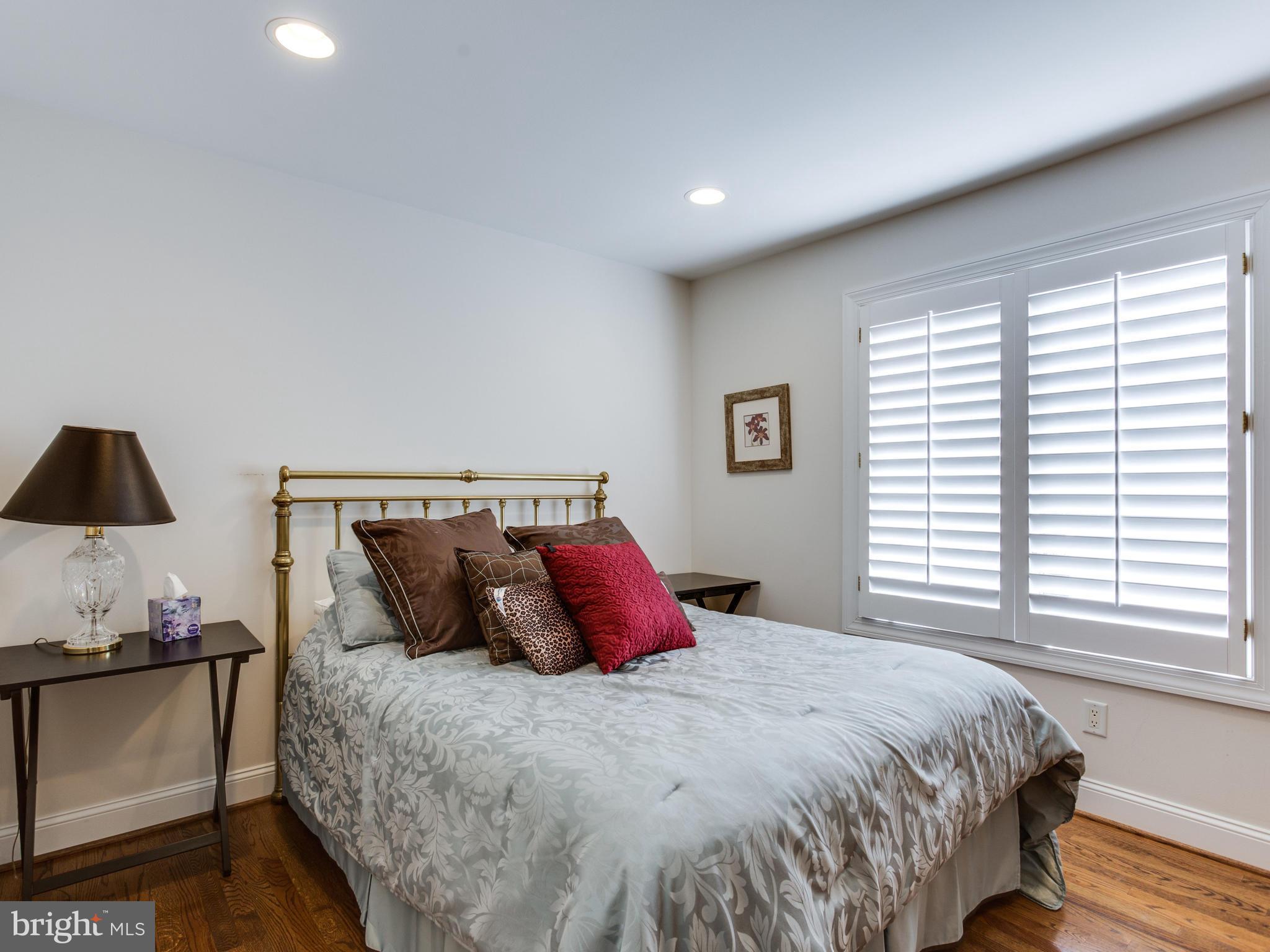 INVERNESS FOREST - Residential