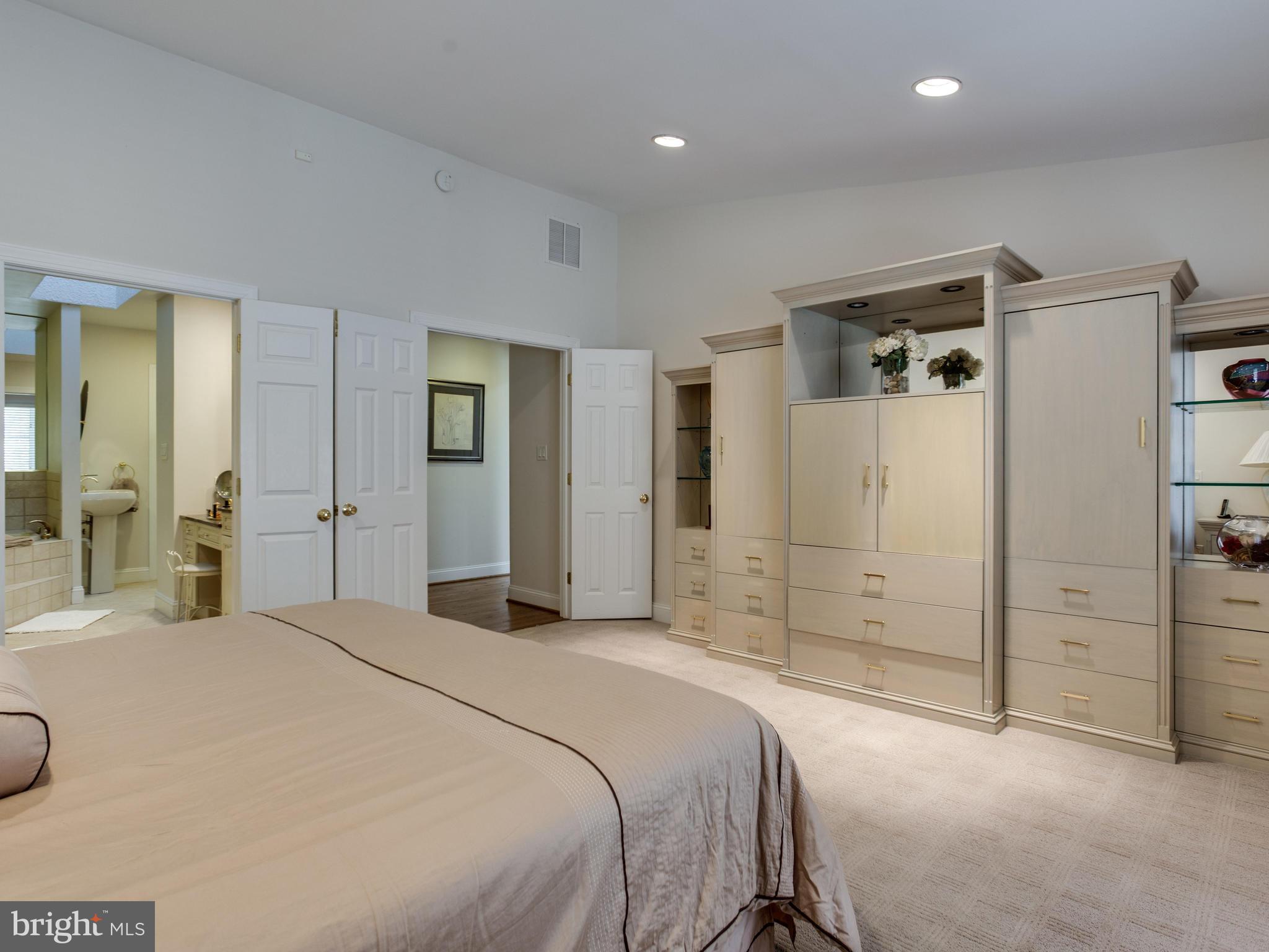 INVERNESS FOREST - Residential