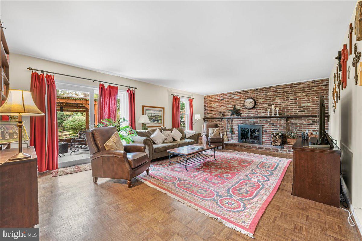 WHETSTONE - Residential