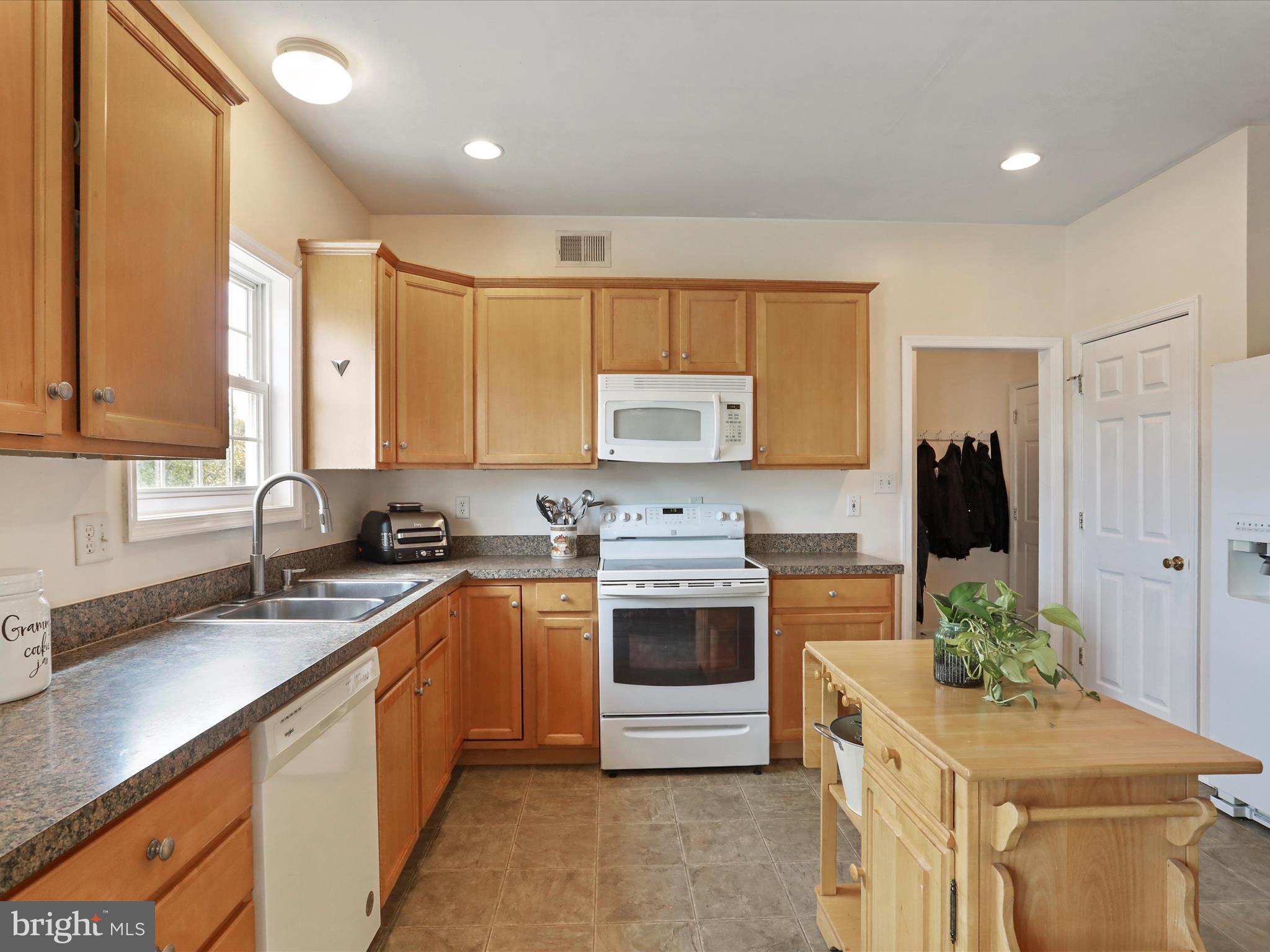 AMBERFIELD - Residential