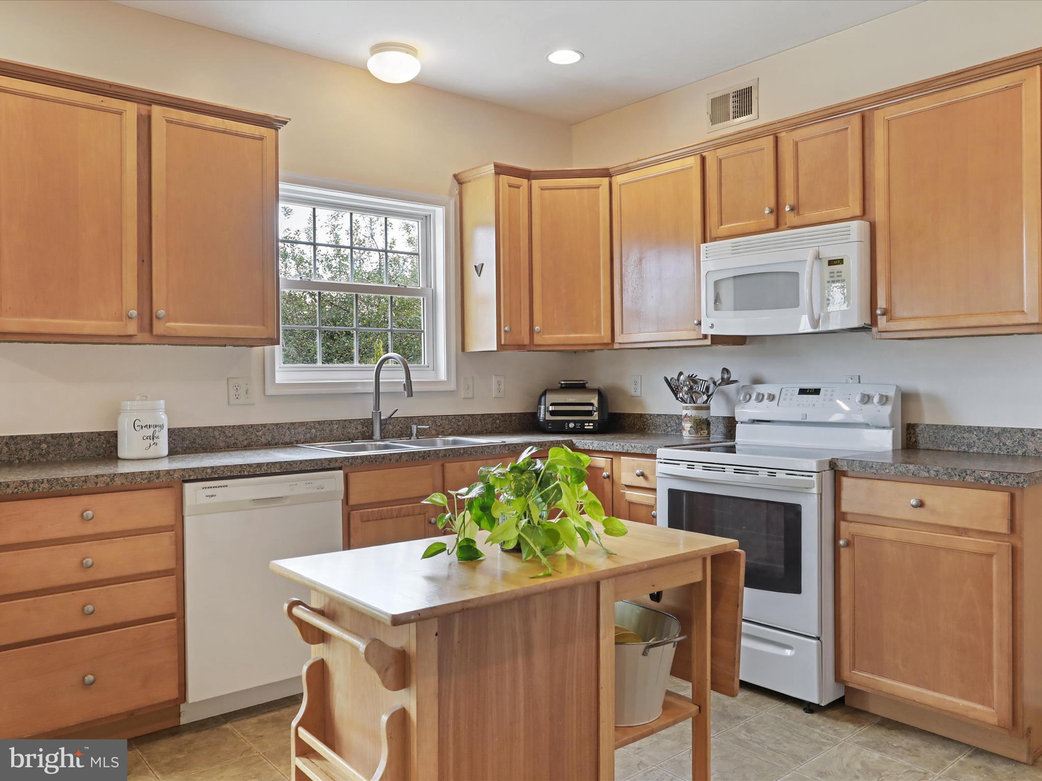 AMBERFIELD - Residential