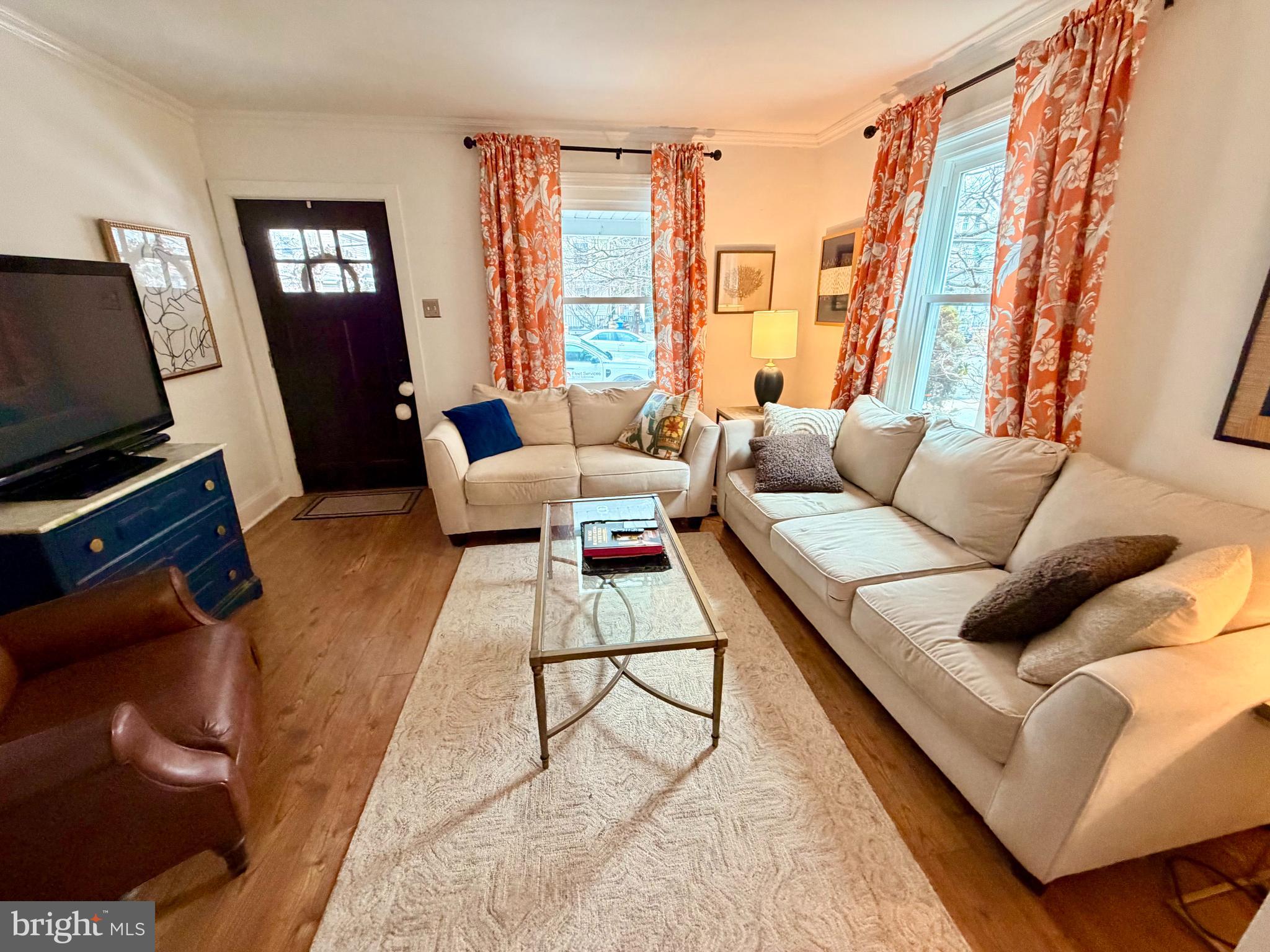 35 E HENDRICKSON AVENUE