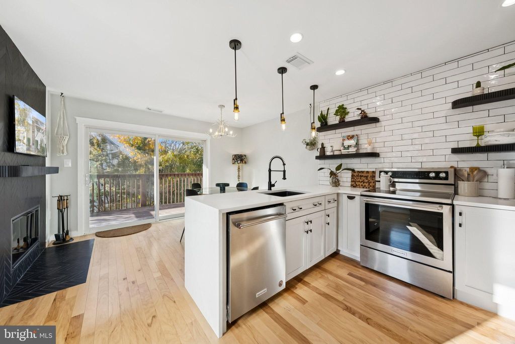 Photo of 18200 Windsor Hill Drive #301B, OLNEY, MD 20832 (MLS # MDMC2206412)