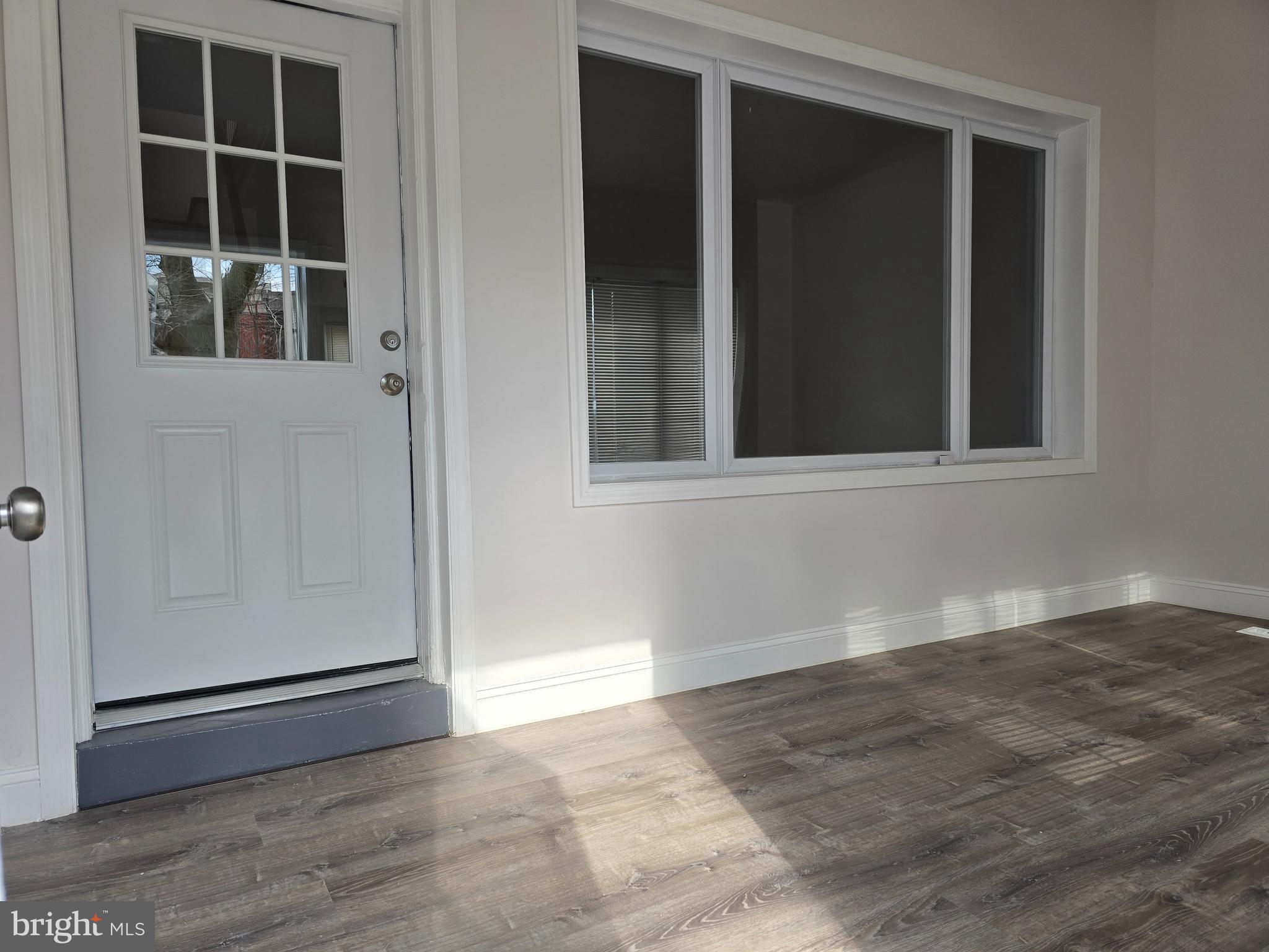 ELMWOOD PARK - Residential