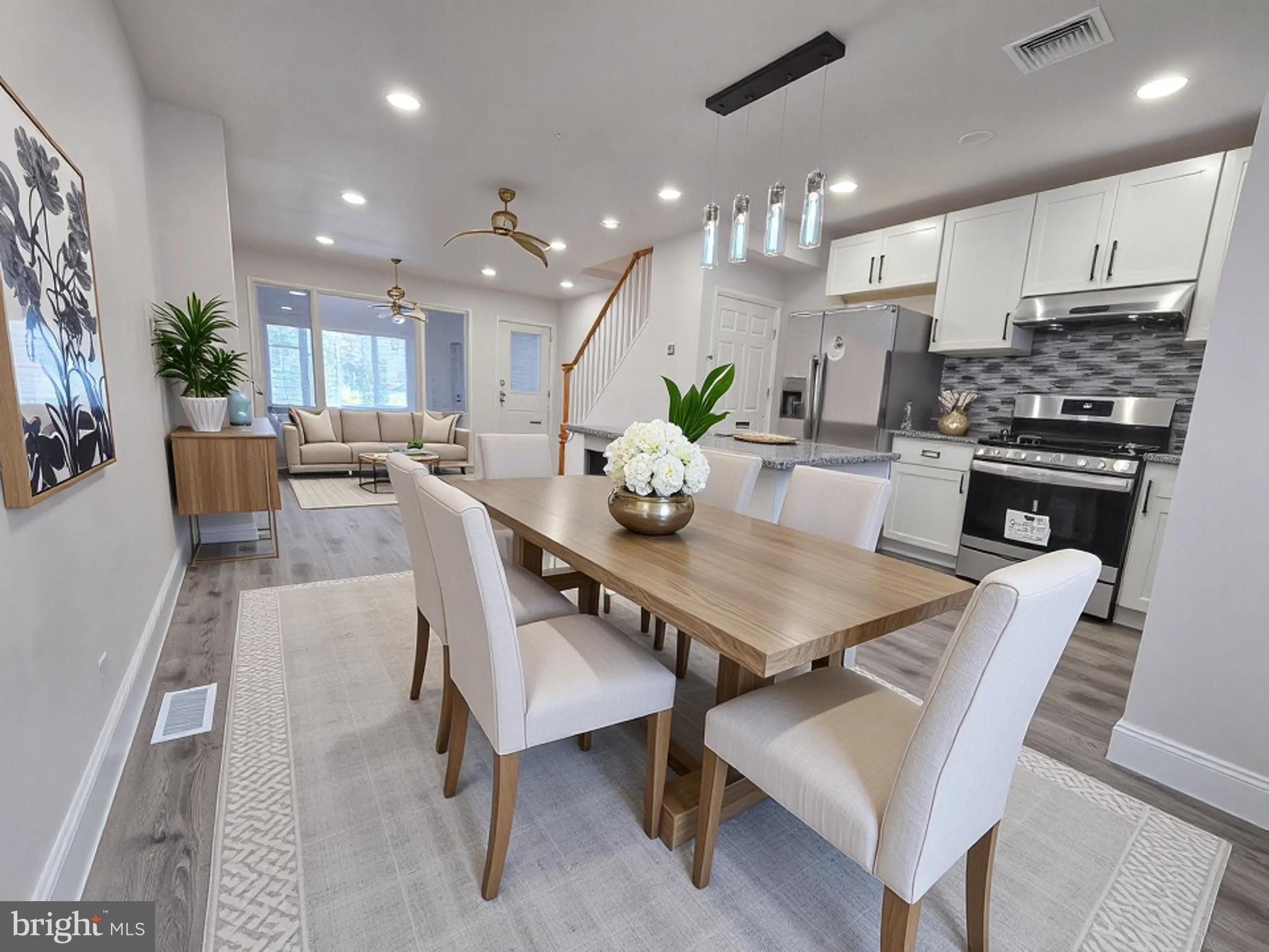 ELMWOOD PARK - Residential