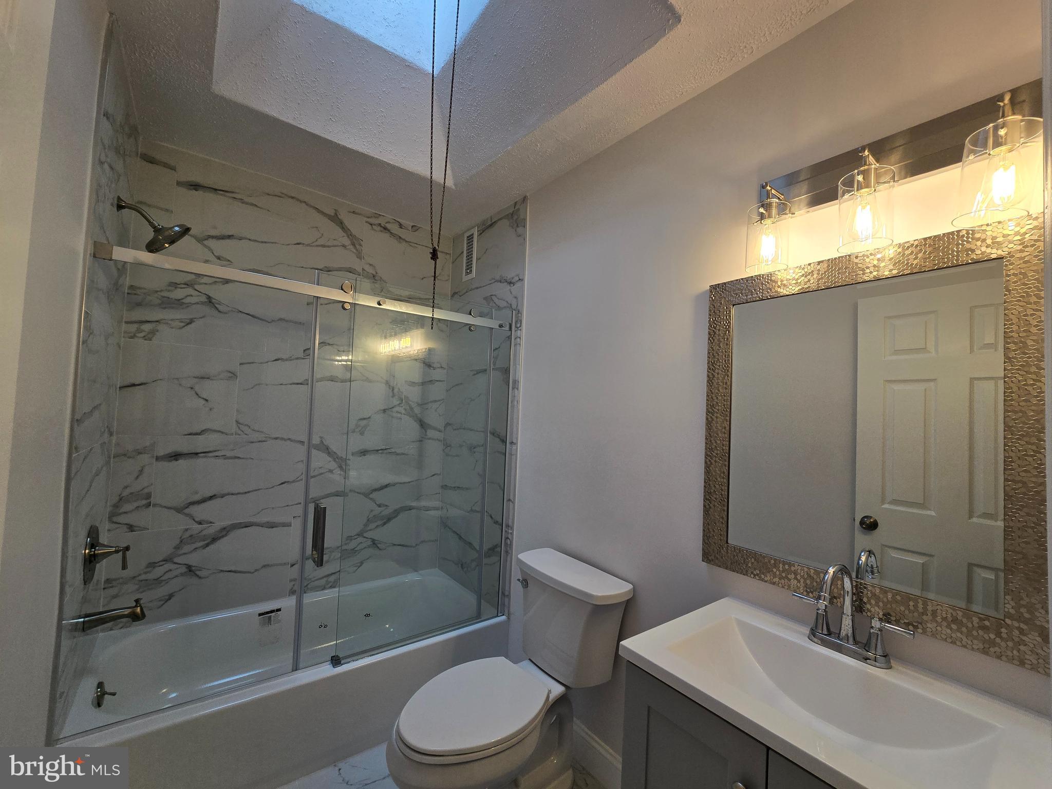 ELMWOOD PARK - Residential