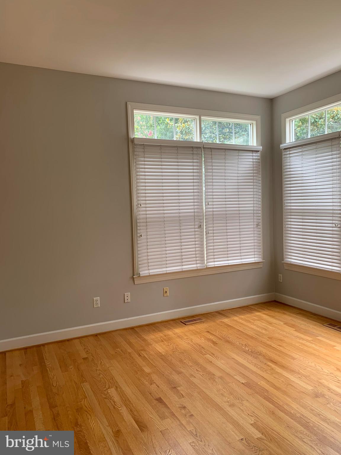 COUNTRY LANE - Residential Lease