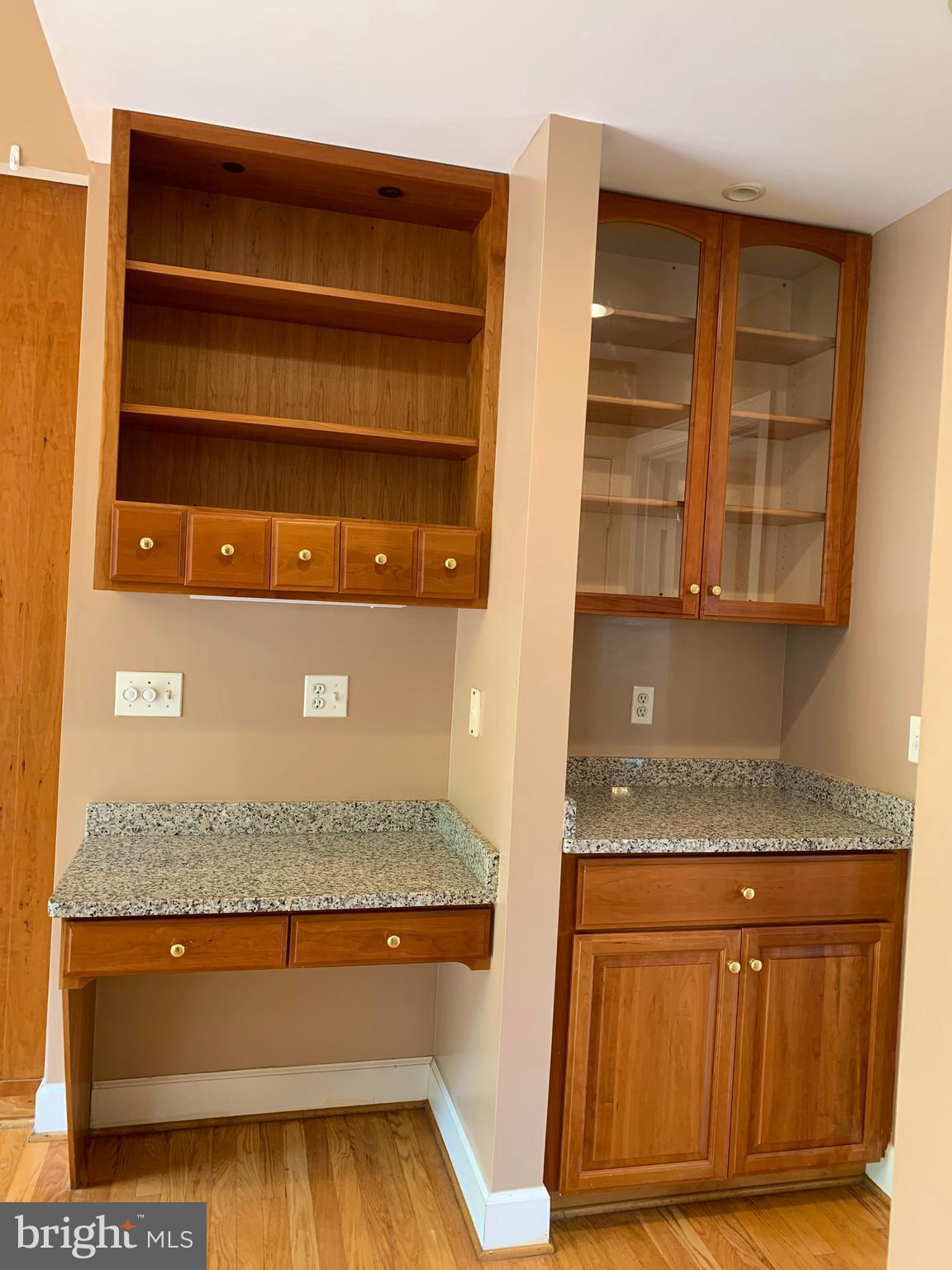 COUNTRY LANE - Residential Lease