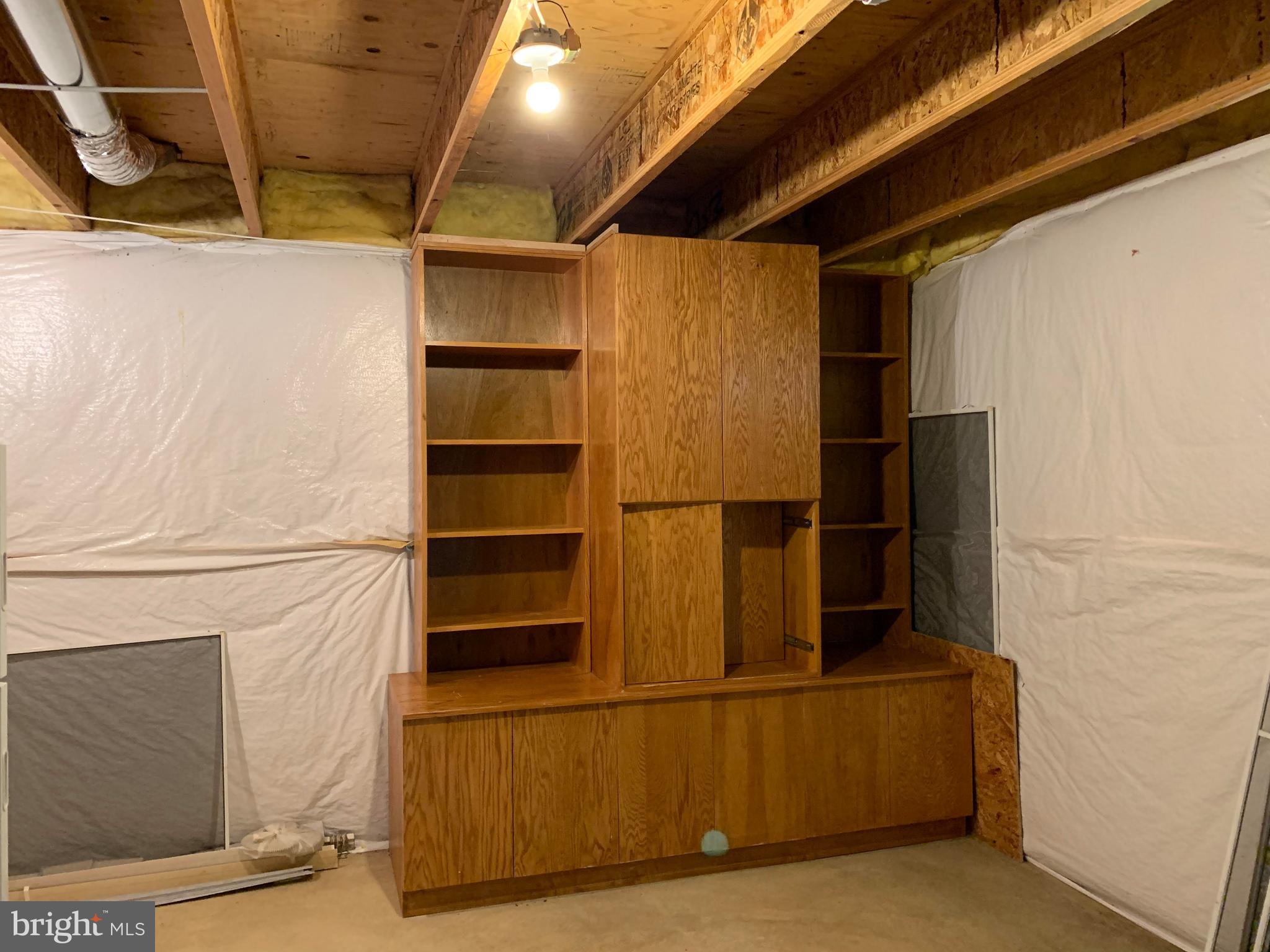 COUNTRY LANE - Residential Lease