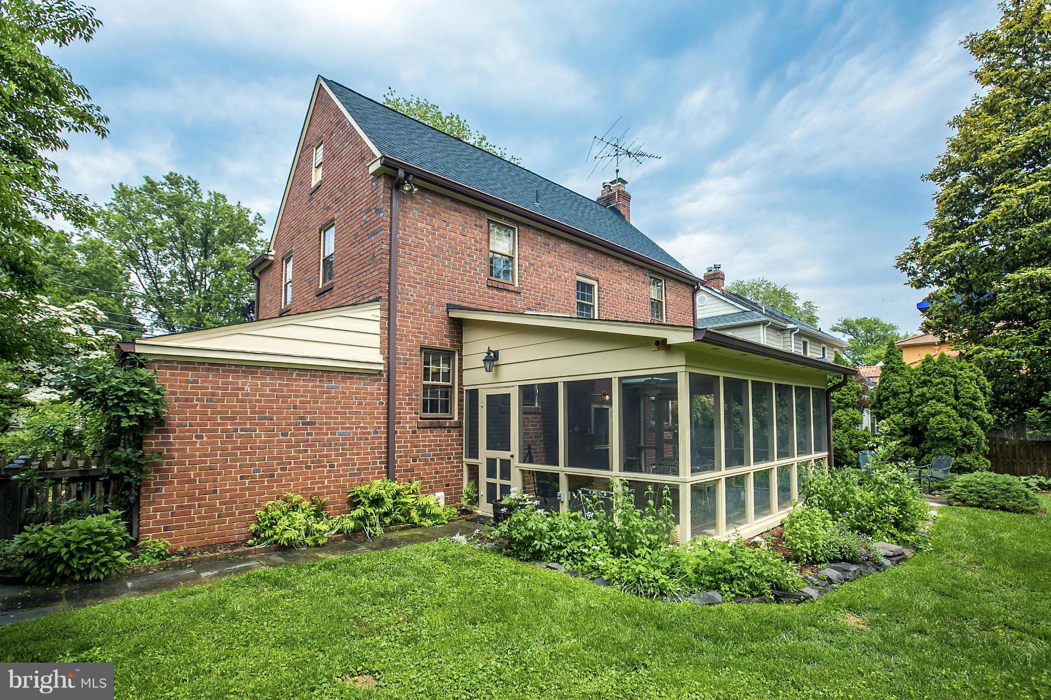 BATTERY PARK - Residential