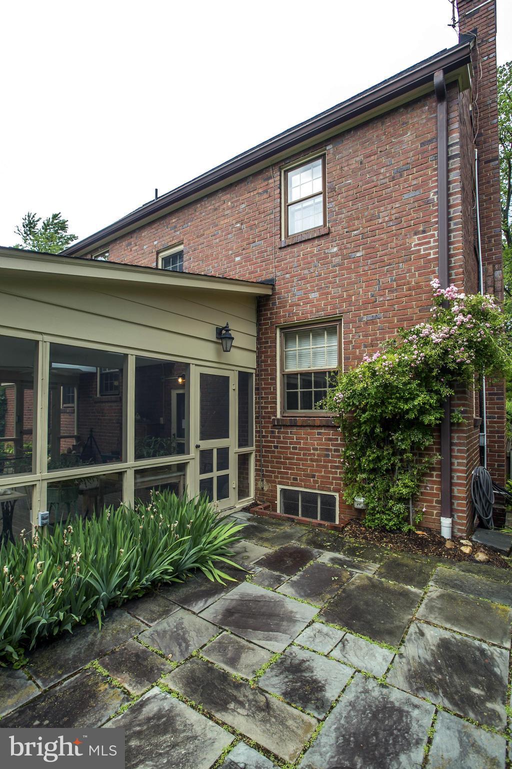 BATTERY PARK - Residential