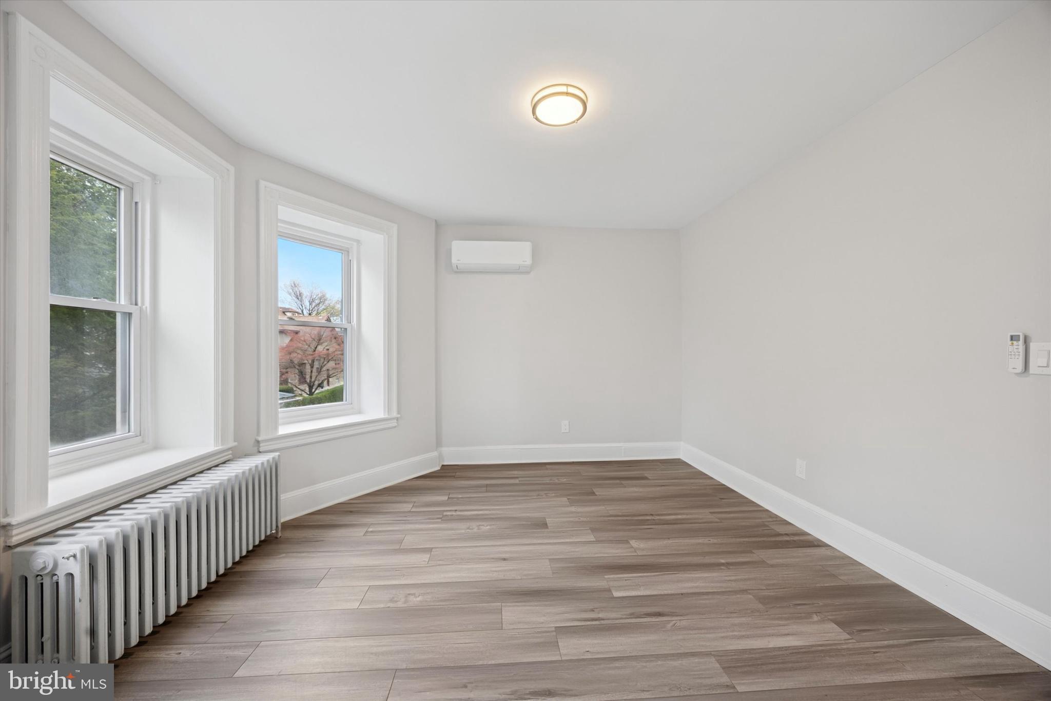 MELROSE PARK - Residential Lease