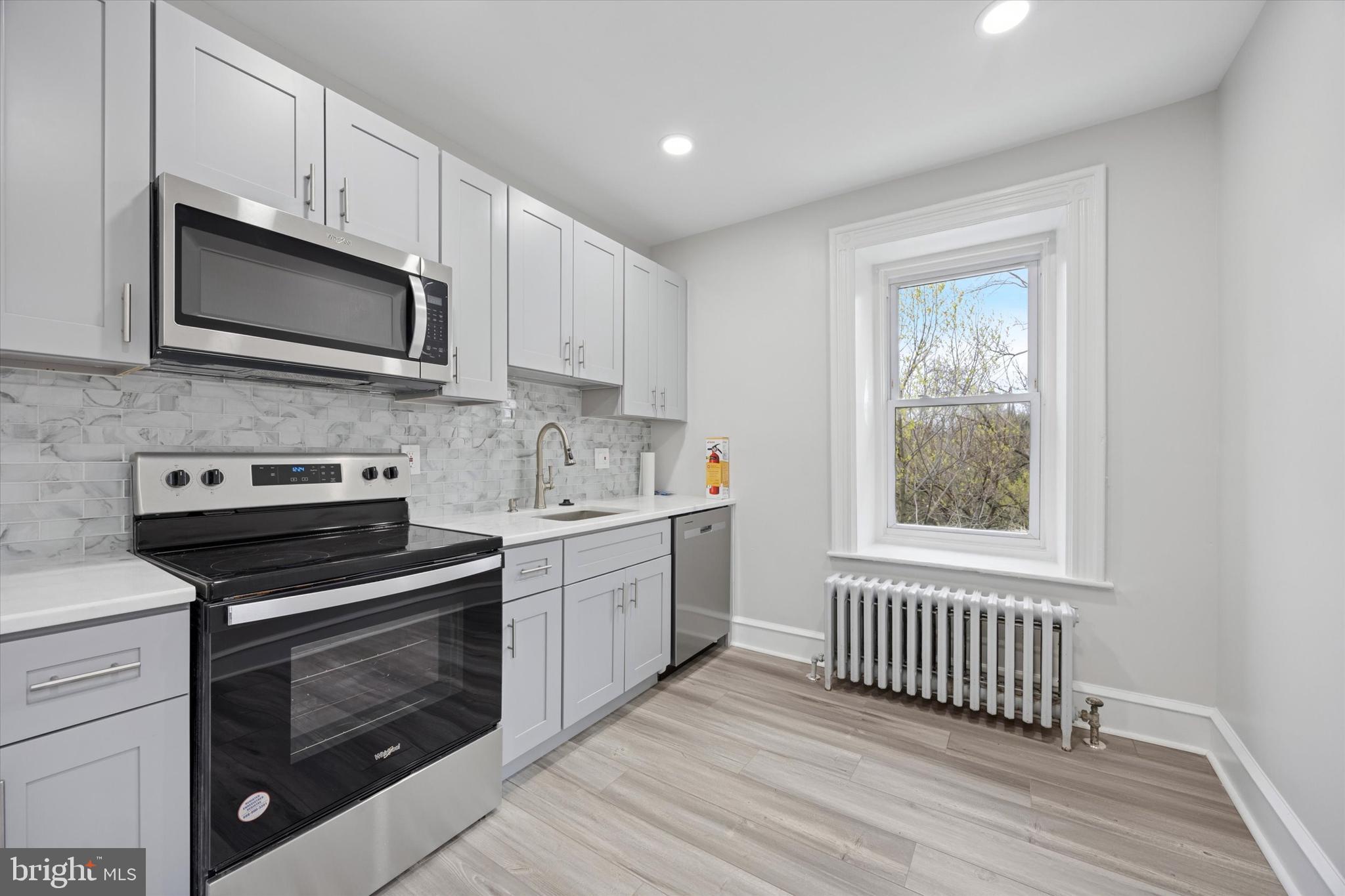 MELROSE PARK - Residential Lease