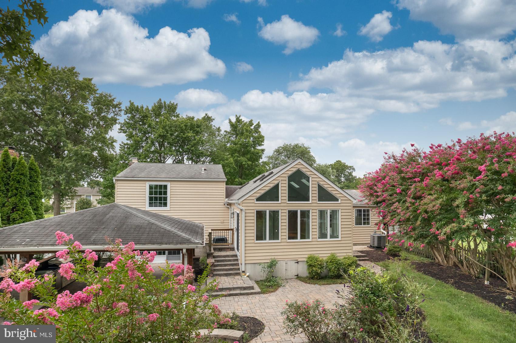 RUMSEY ISLAND - Residential