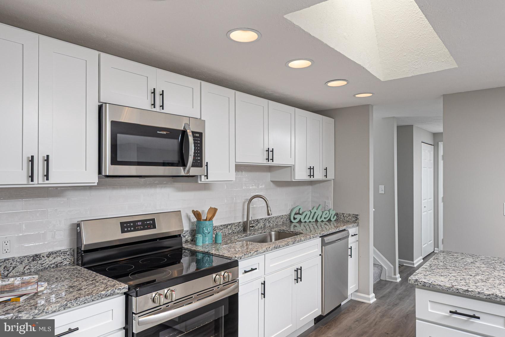 RUMSEY ISLAND - Residential