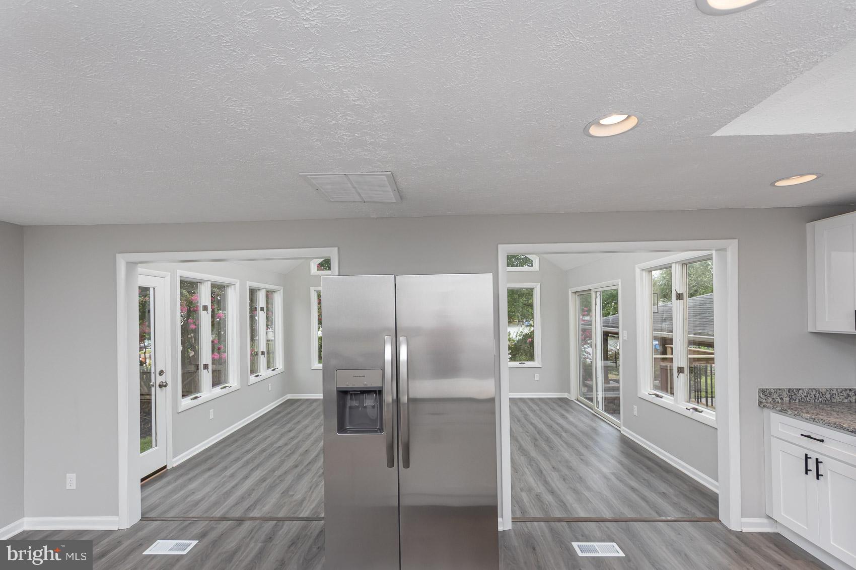 RUMSEY ISLAND - Residential