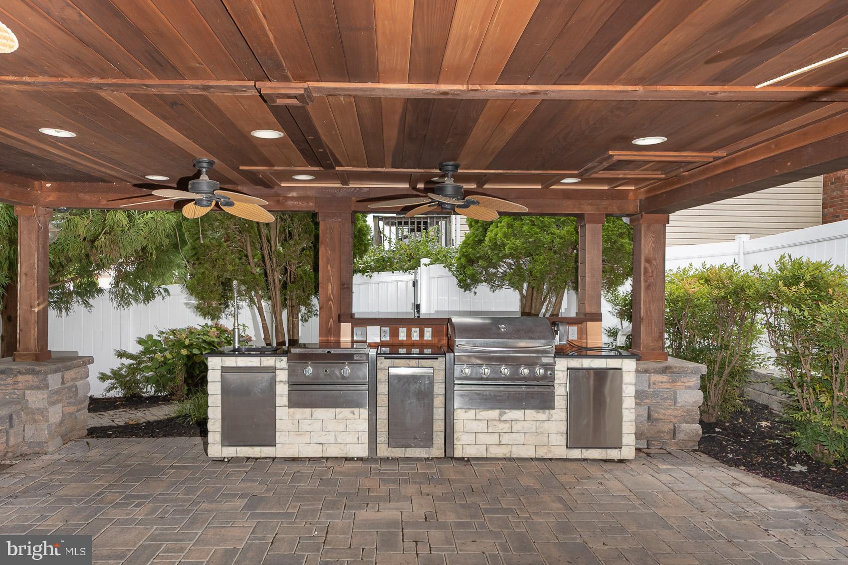 RUMSEY ISLAND - Residential