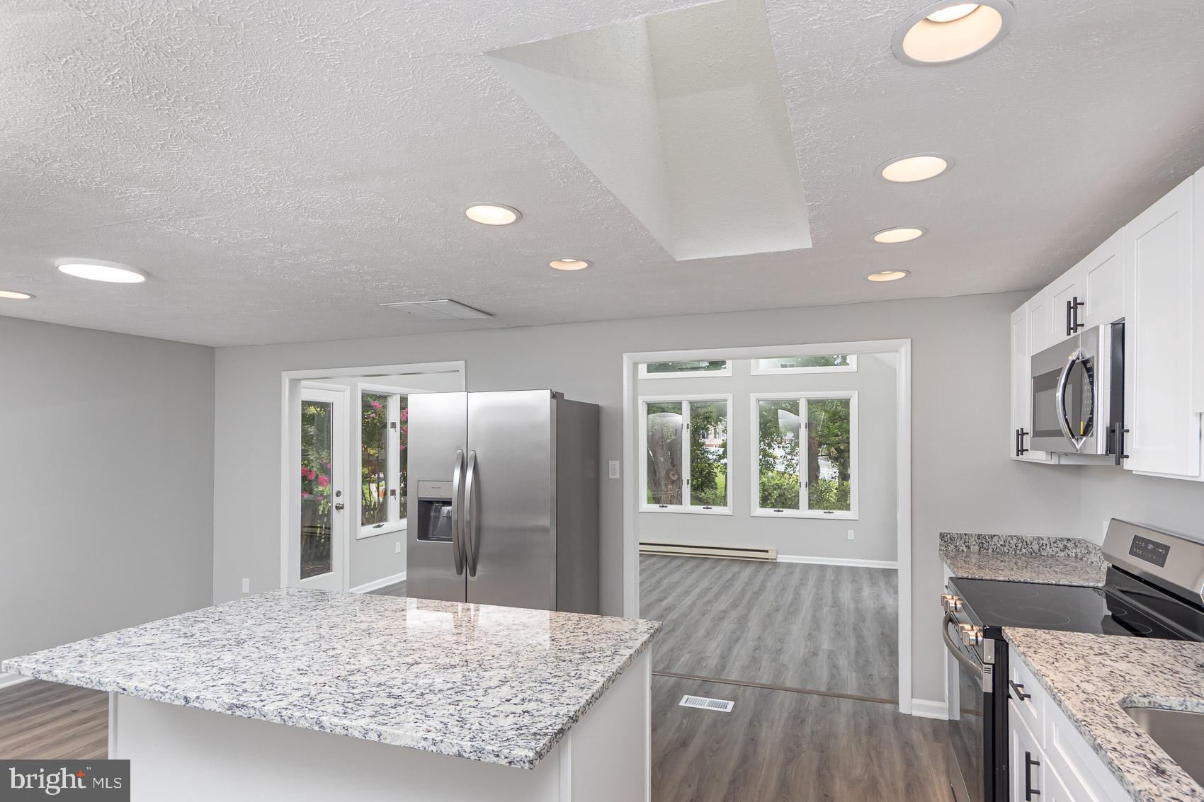 RUMSEY ISLAND - Residential