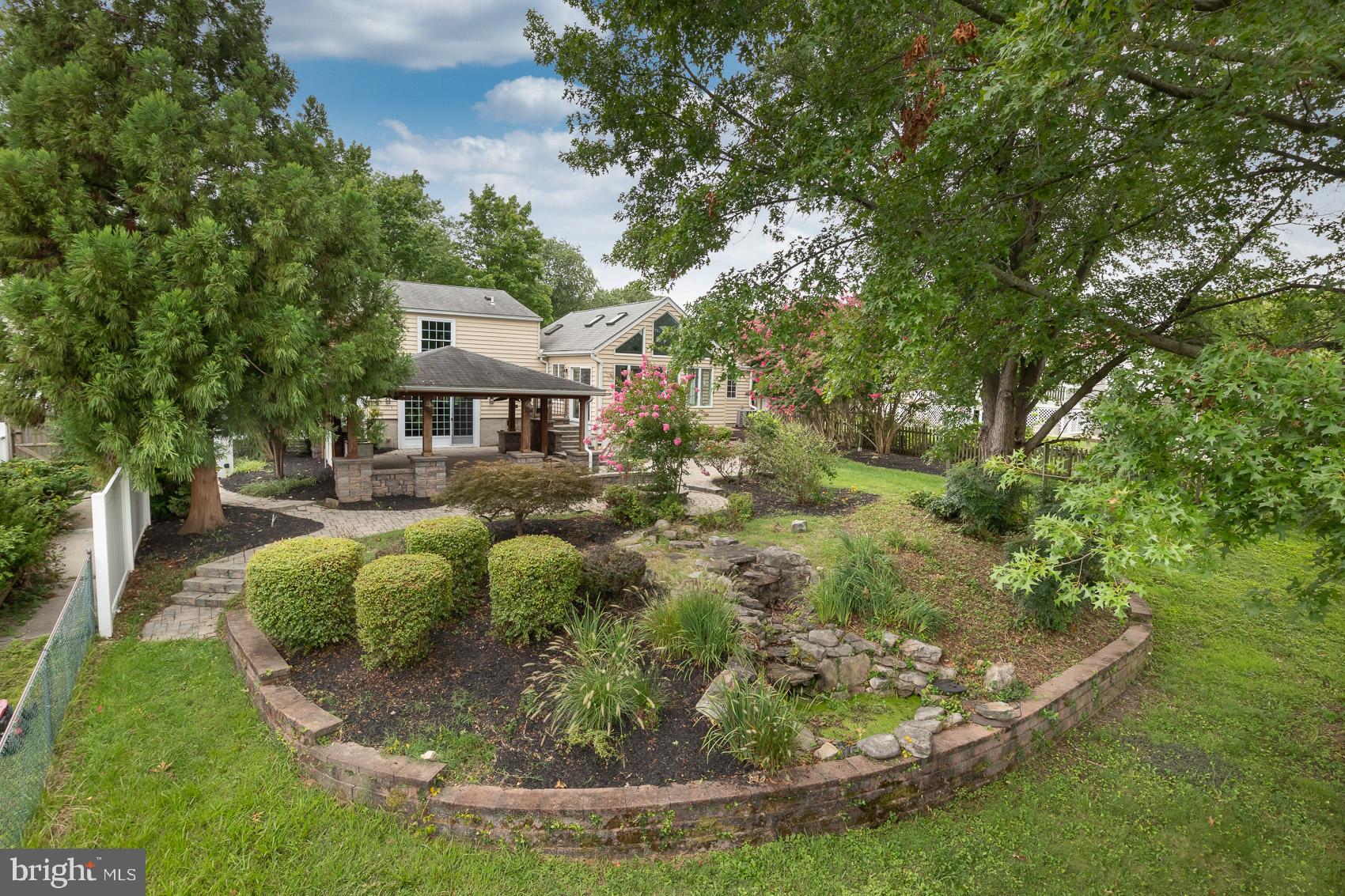 RUMSEY ISLAND - Residential