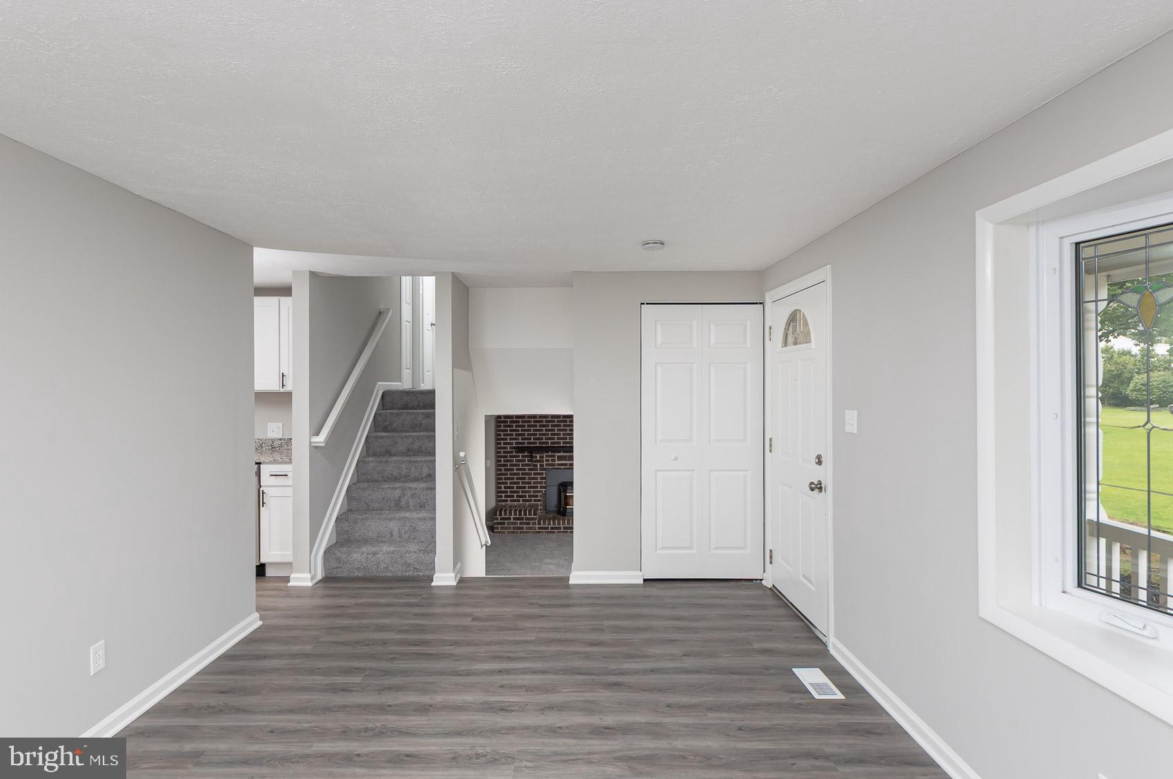 RUMSEY ISLAND - Residential