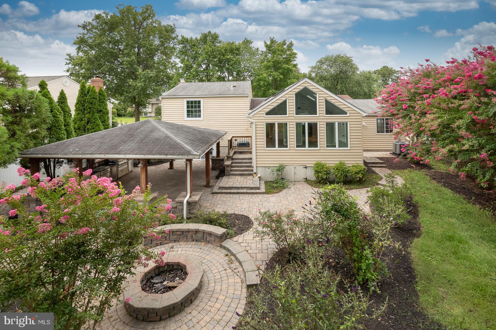 RUMSEY ISLAND - Residential