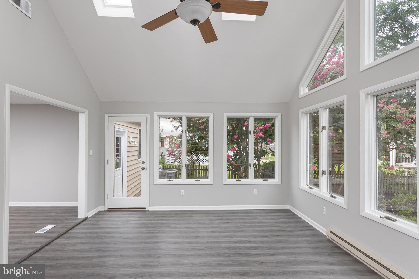 RUMSEY ISLAND - Residential