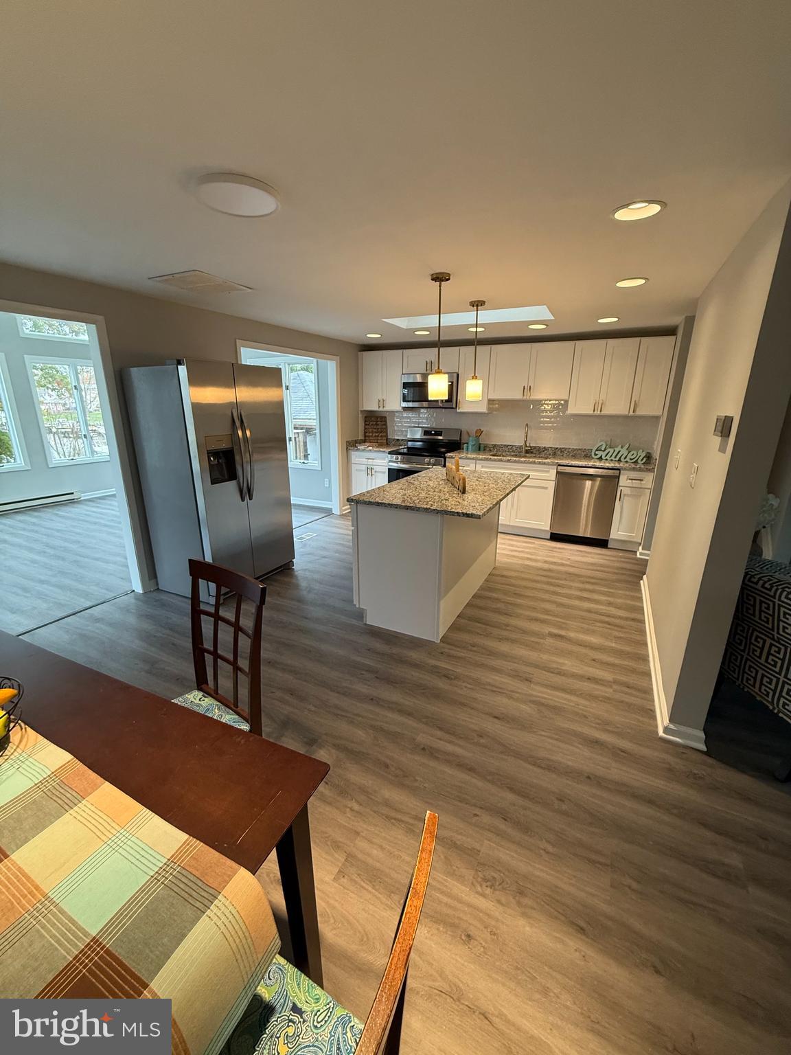 RUMSEY ISLAND - Residential