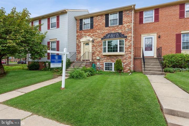 ELIZABETHS LANDING - Residential