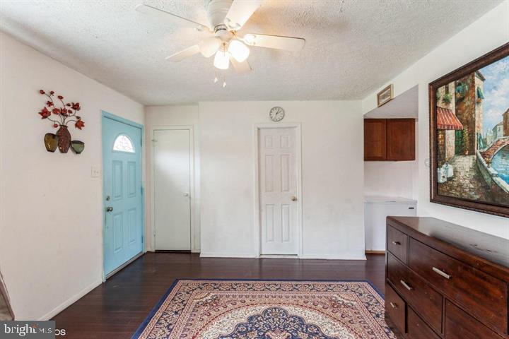 ELIZABETHS LANDING - Residential