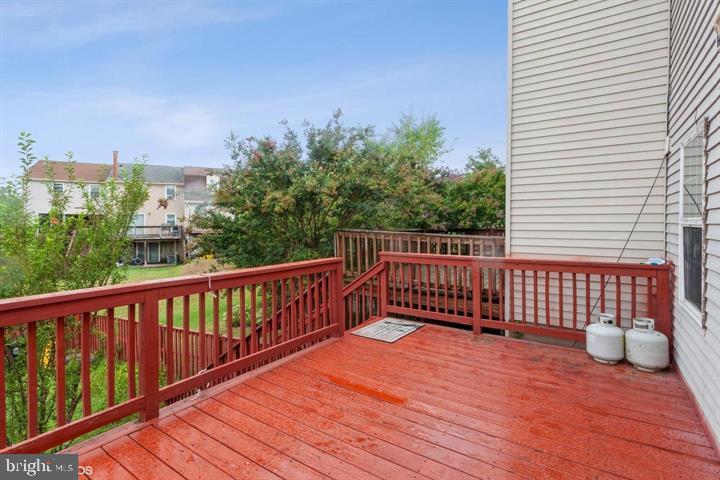 ELIZABETHS LANDING - Residential